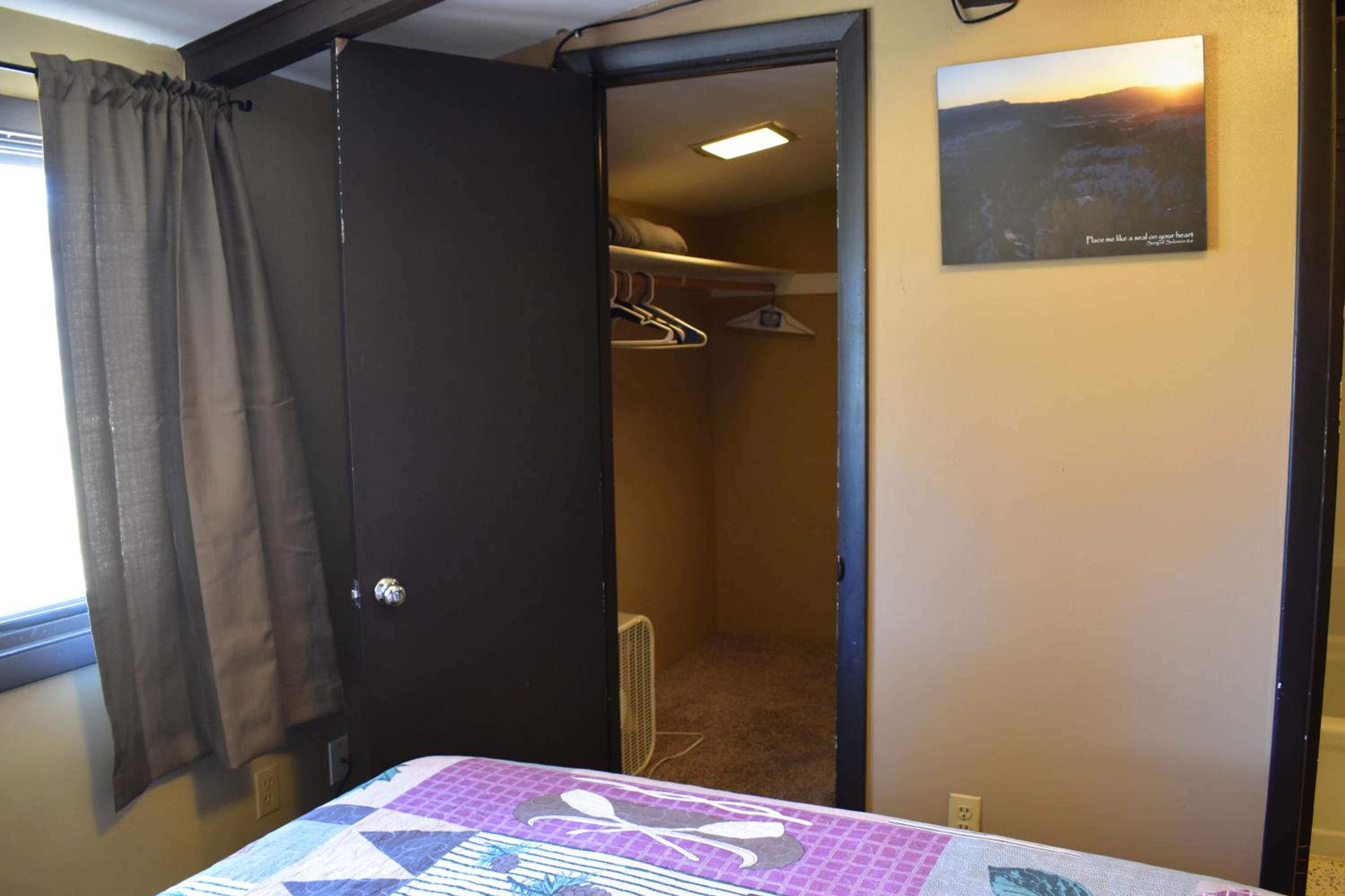 Suite with Lake View - Second Floor