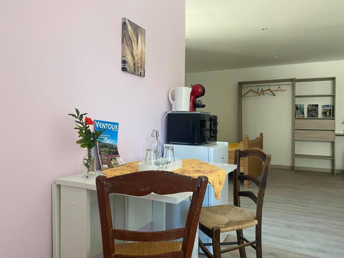 Double Room - Photo 10