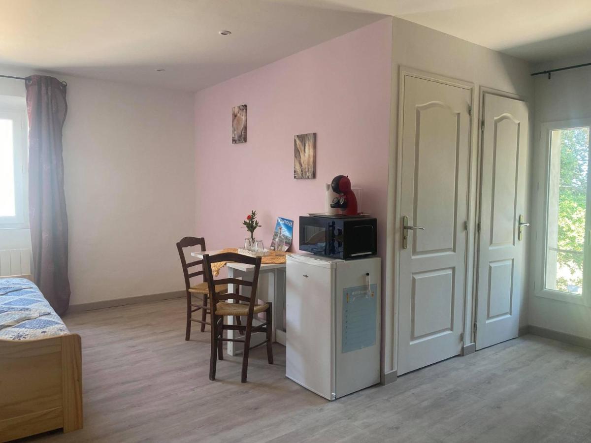 Double Room - Photo 11