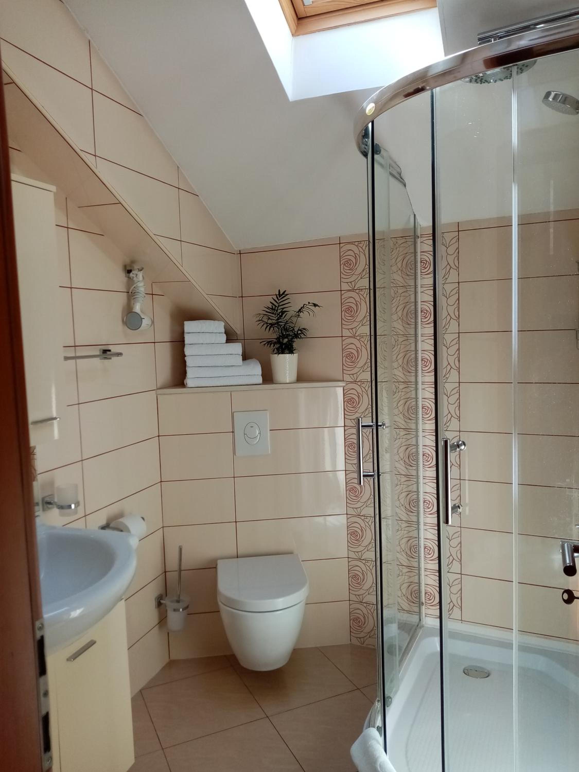 Family Studio with Private Terrace - Photo 14