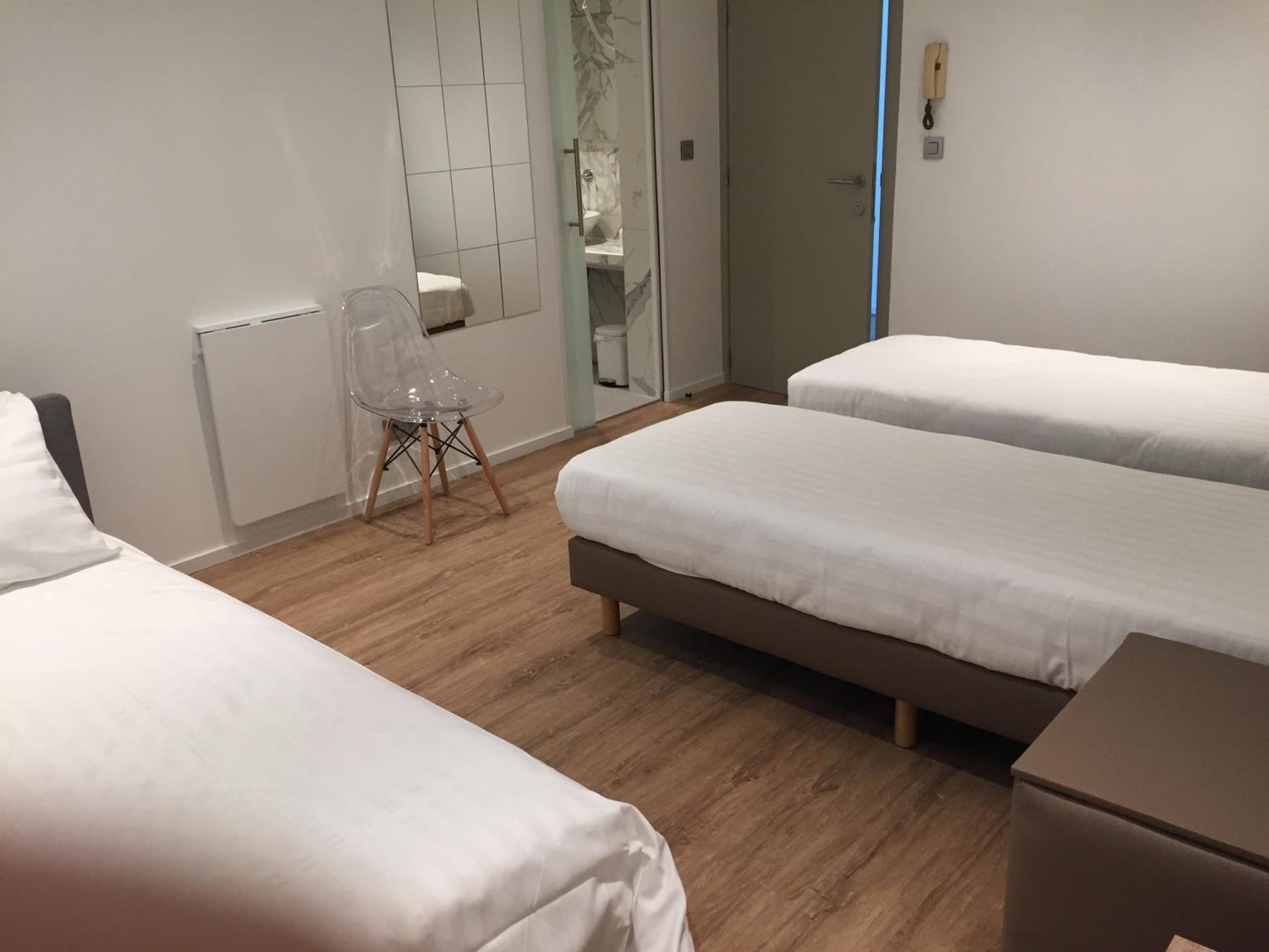 Triple Room - Photo 2