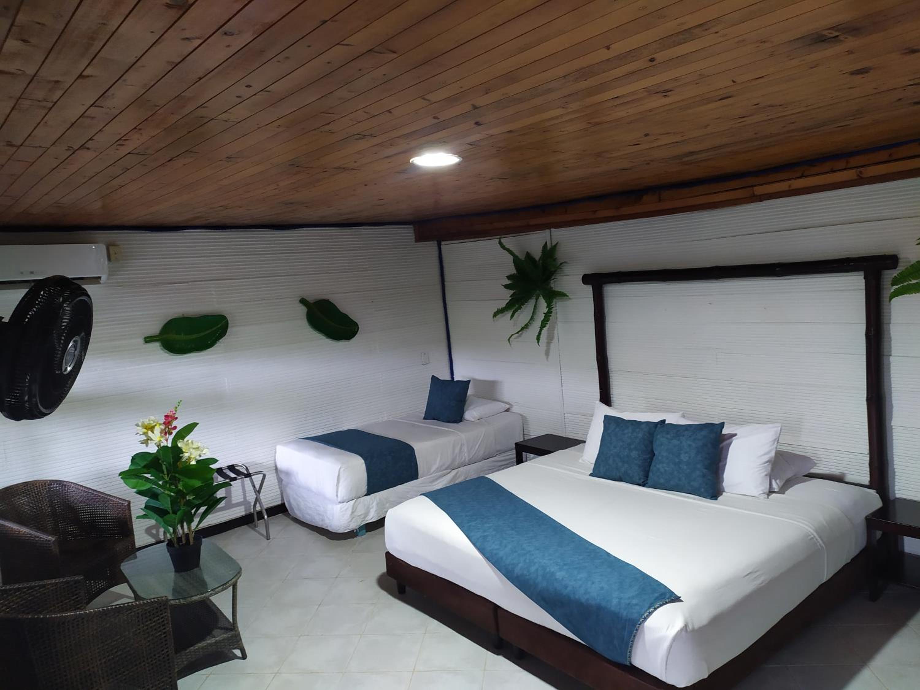 Standard Triple Room photo 2