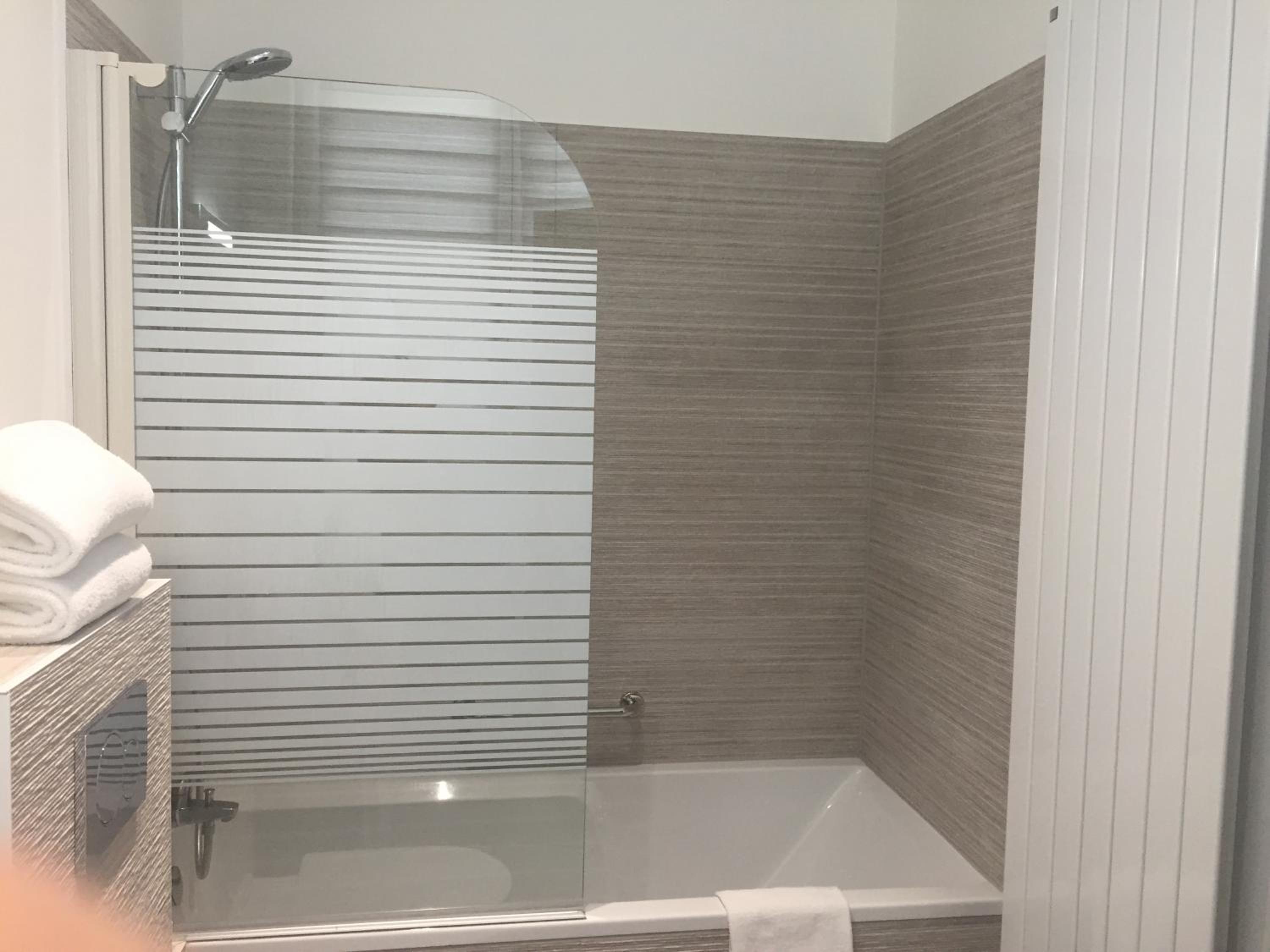 Triple Room - Photo 10