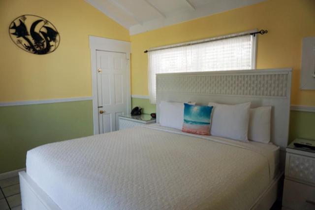 Queen Room - Photo 38