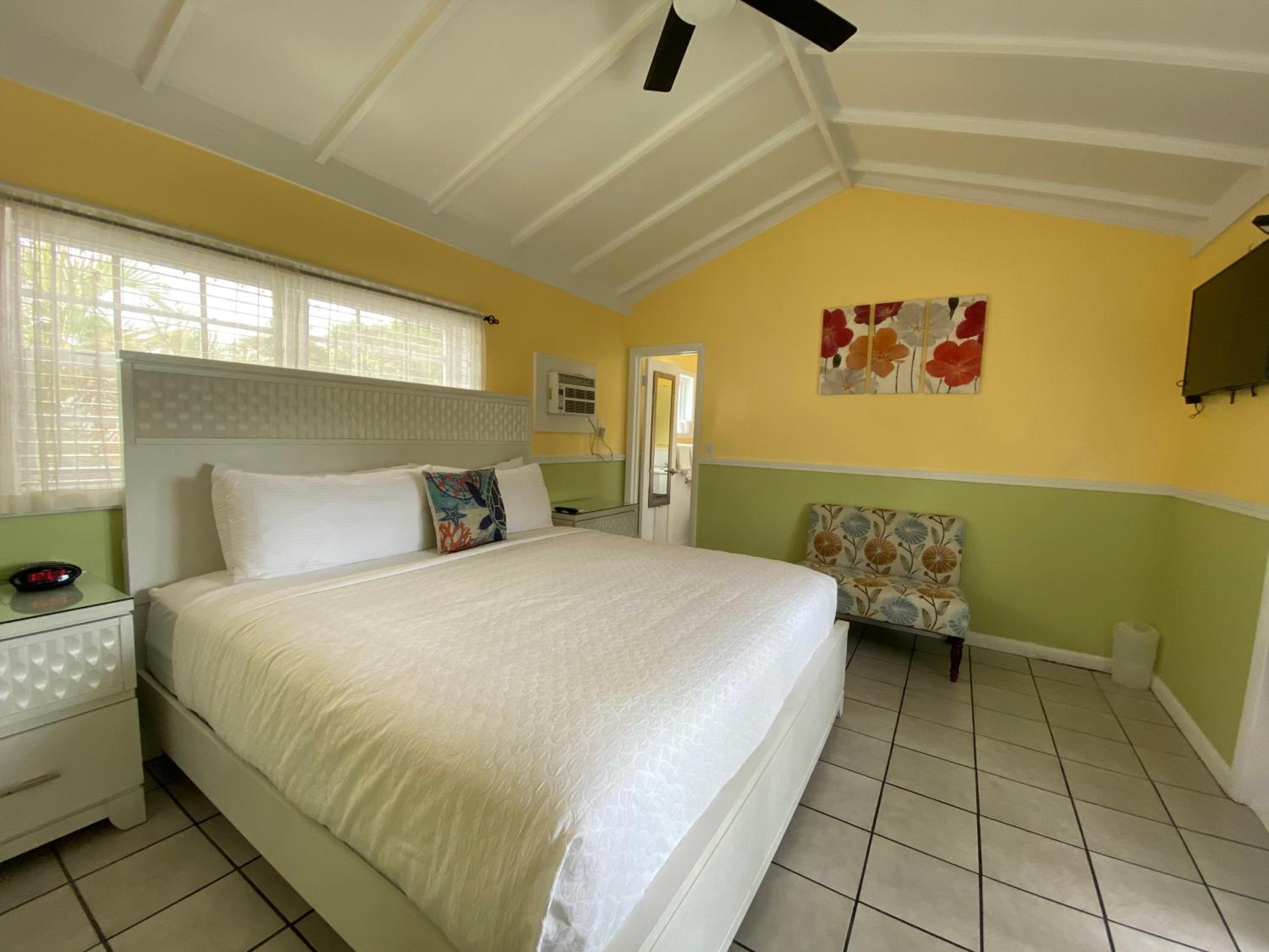 Queen Room - Photo 39