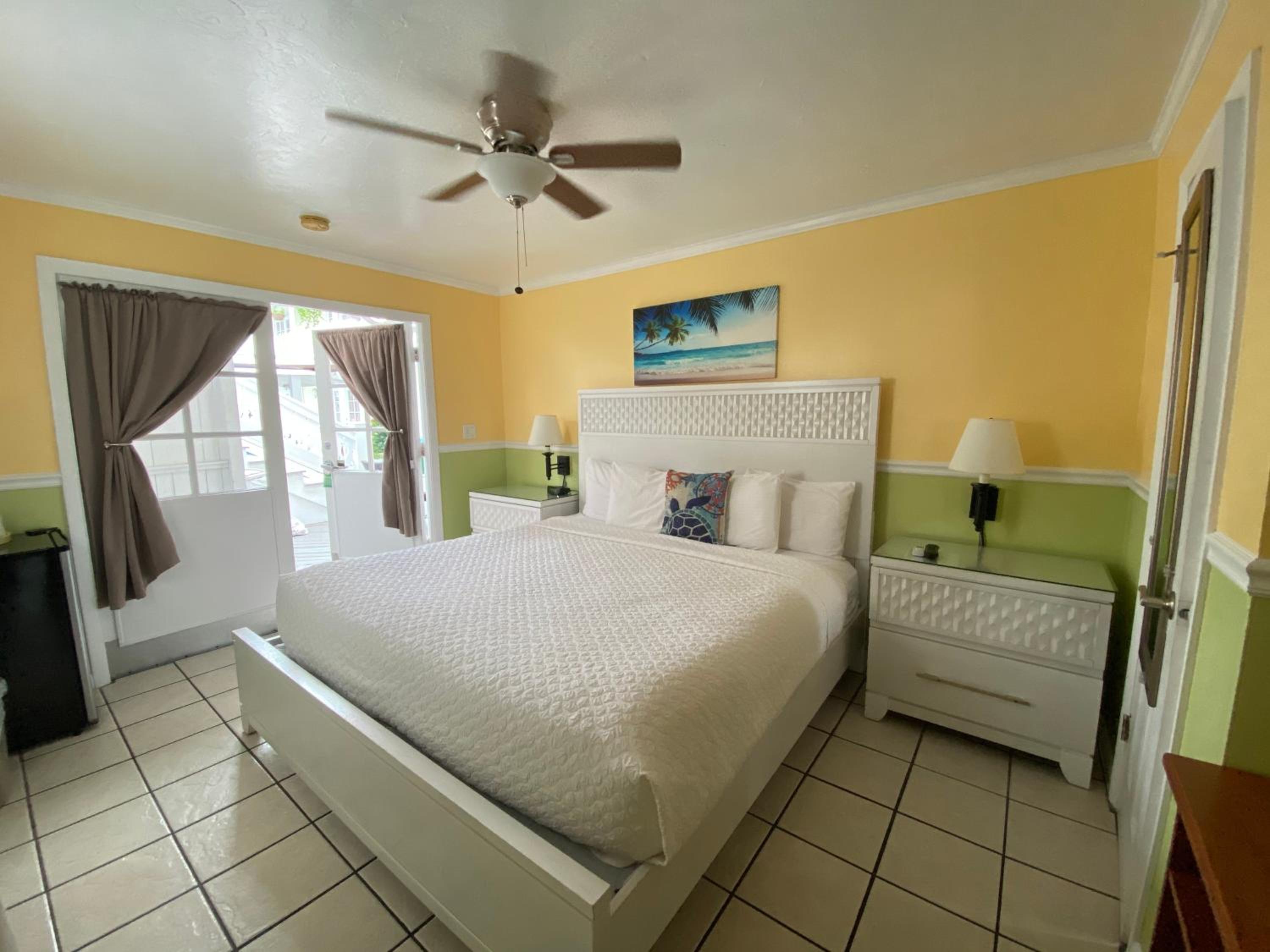 Queen Room - Photo 42