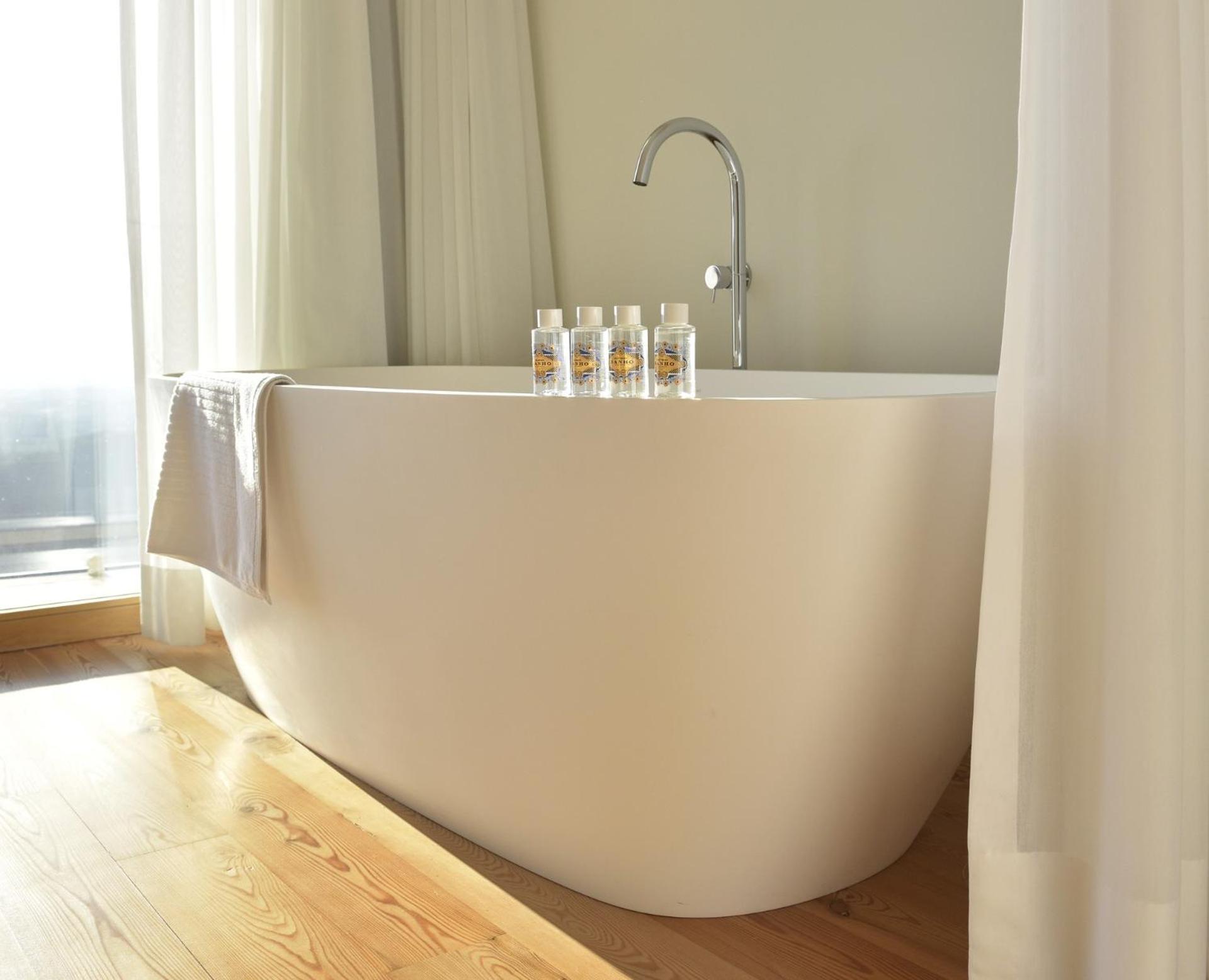 Deluxe Suite - Photo 4