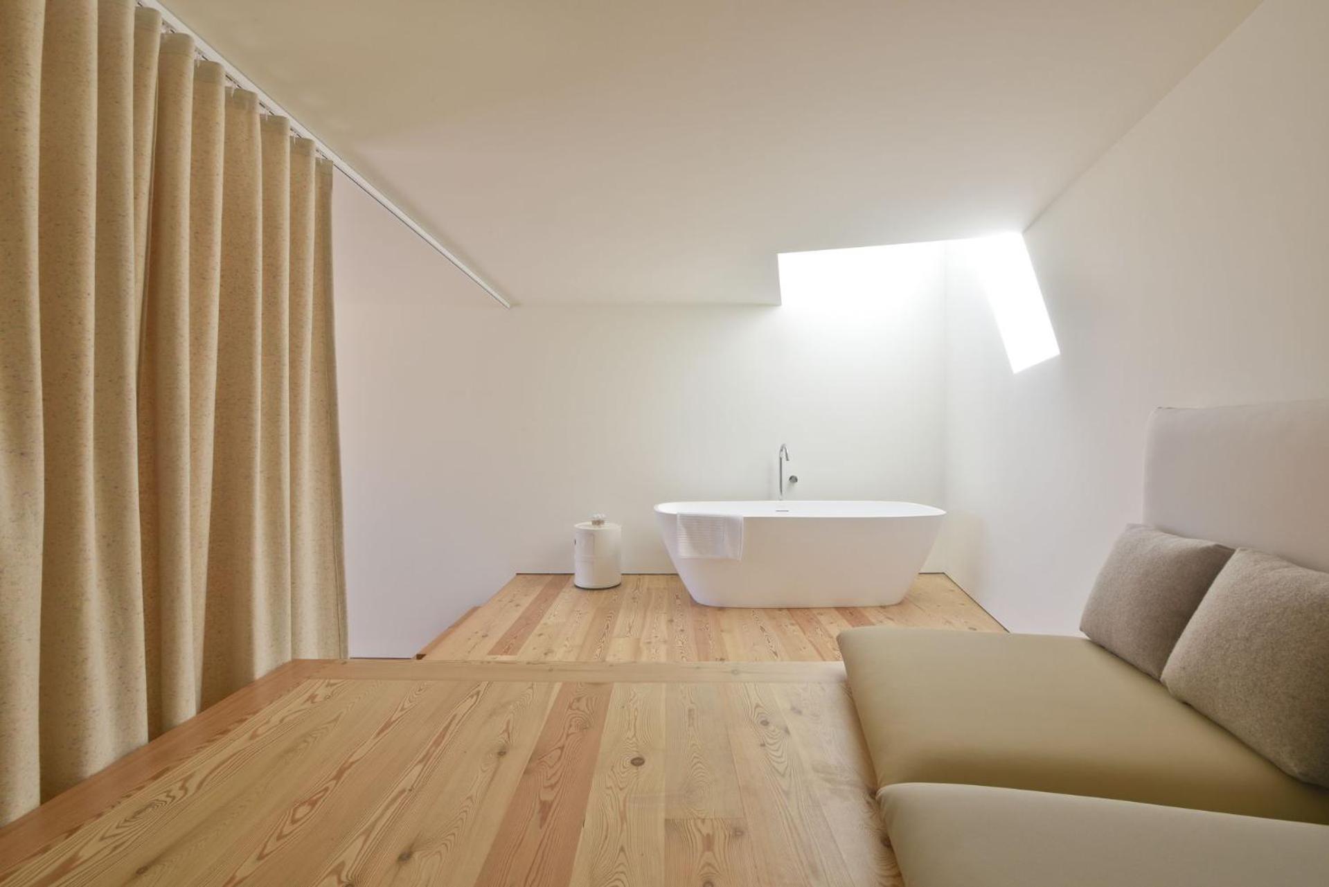 Deluxe Double Studio - Photo 9