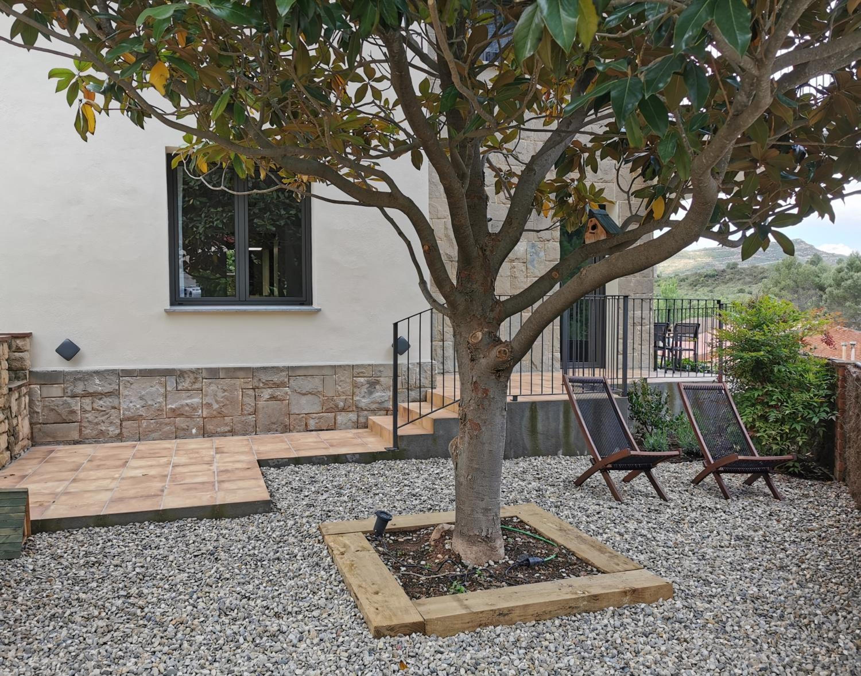 Apartment with Mountain View photo 2