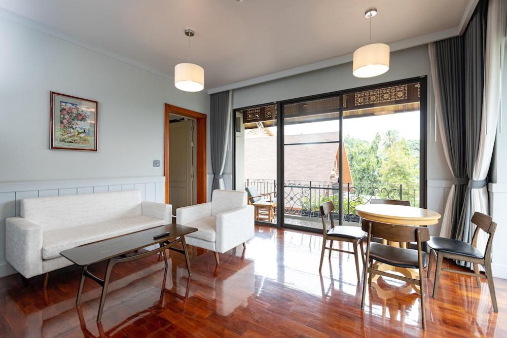 Suite with River View