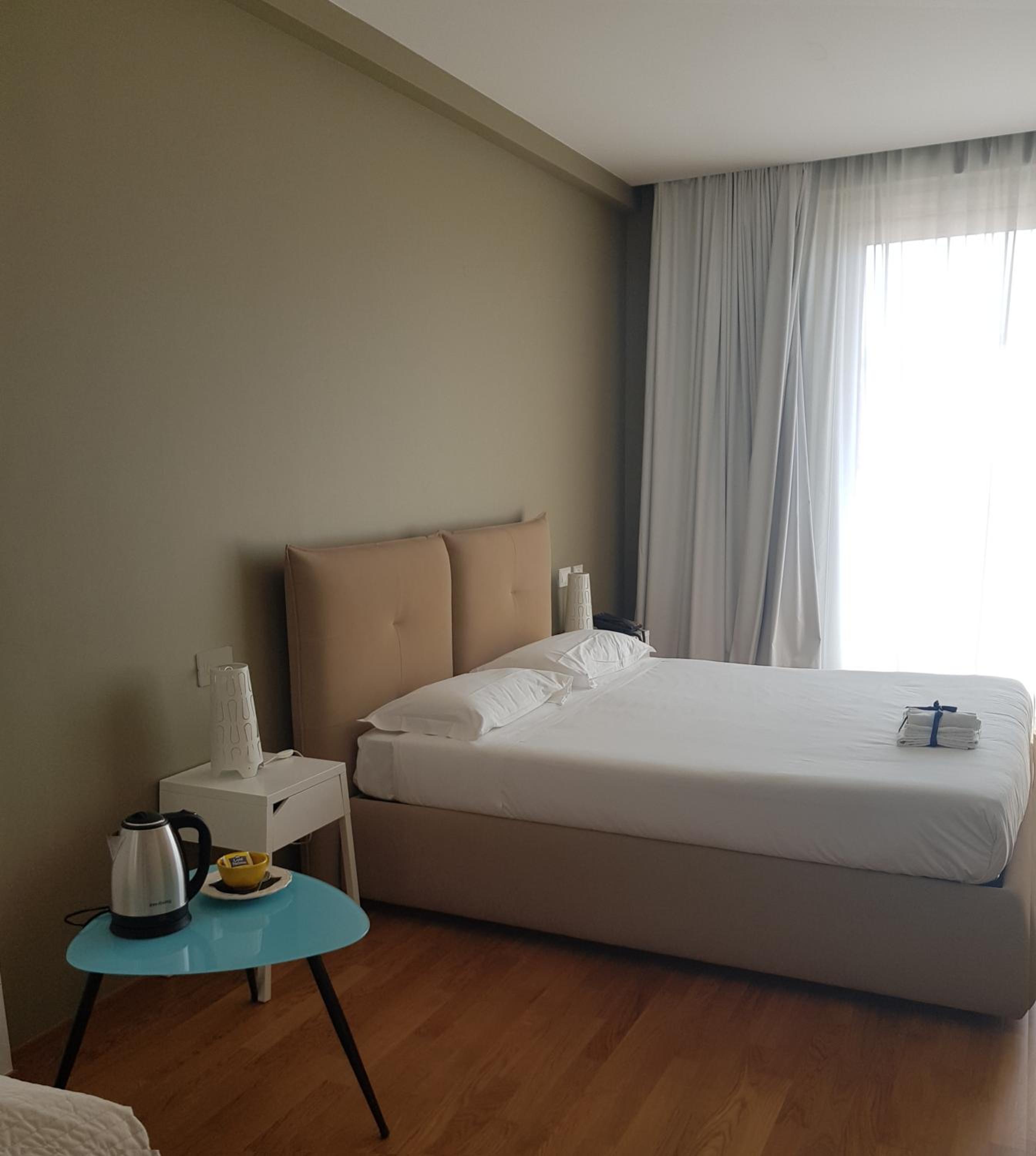Superior Double Room with Balcony - Photo 9
