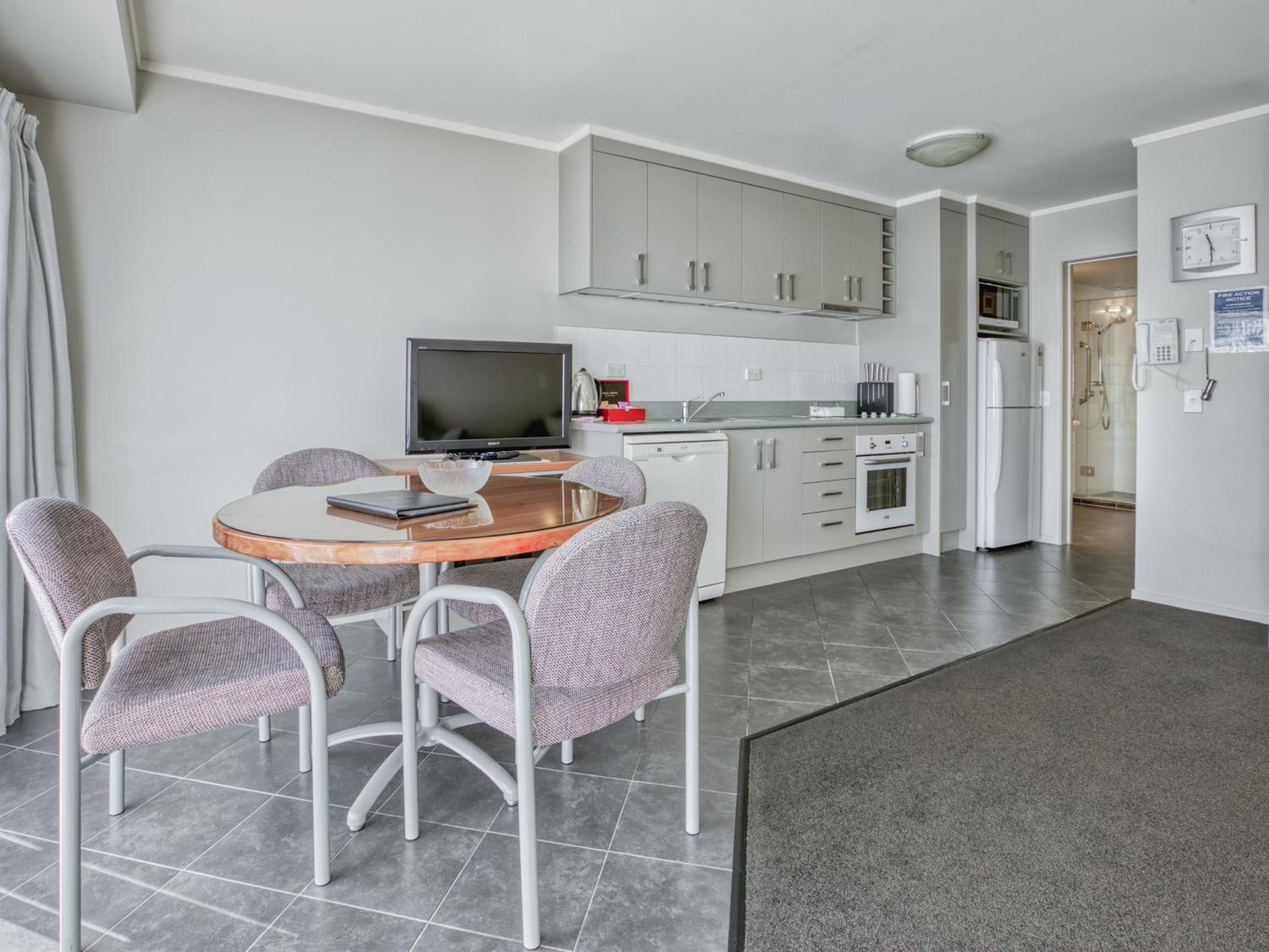 Apartment - Photo 3