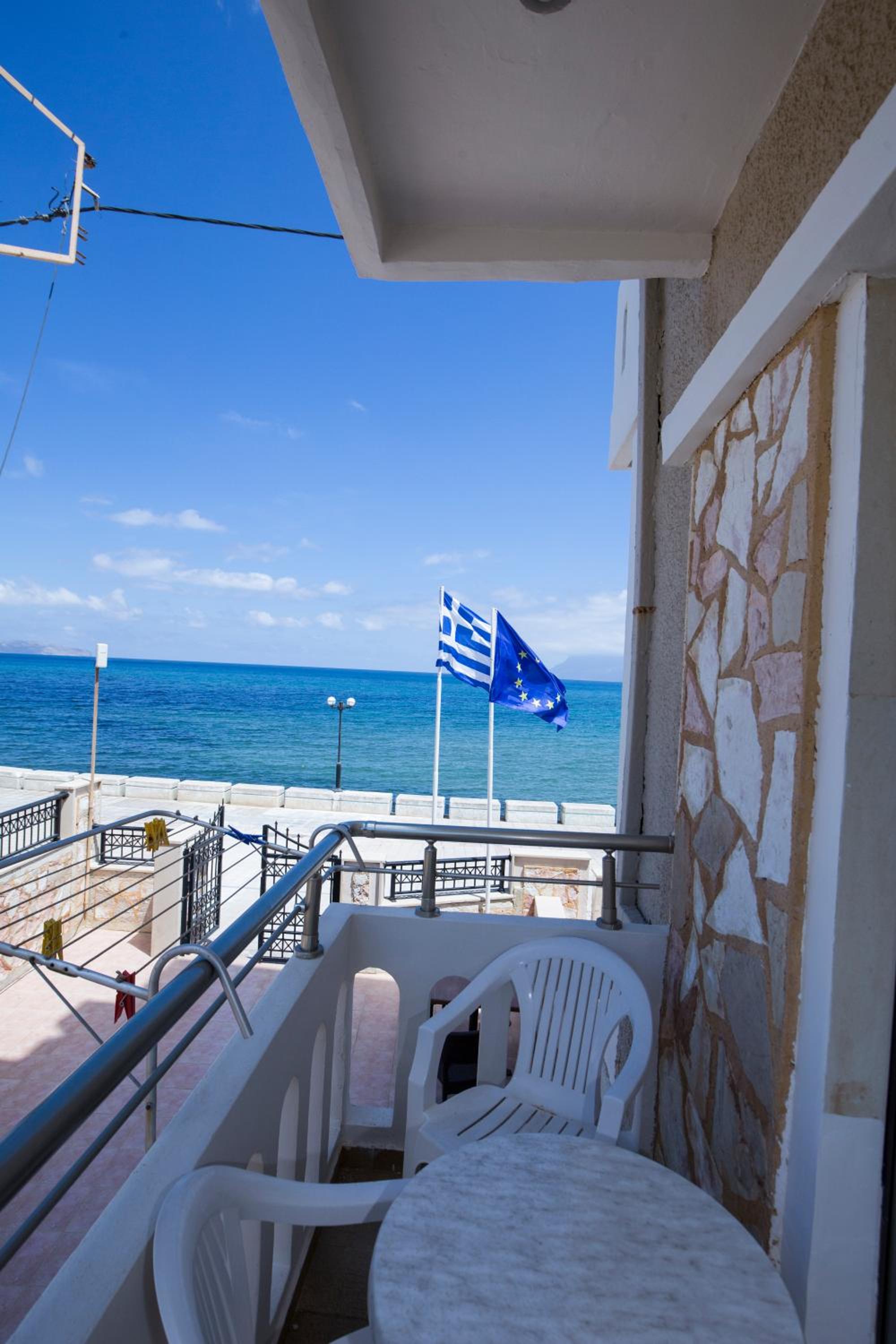 Standard Twin Room With Sea View