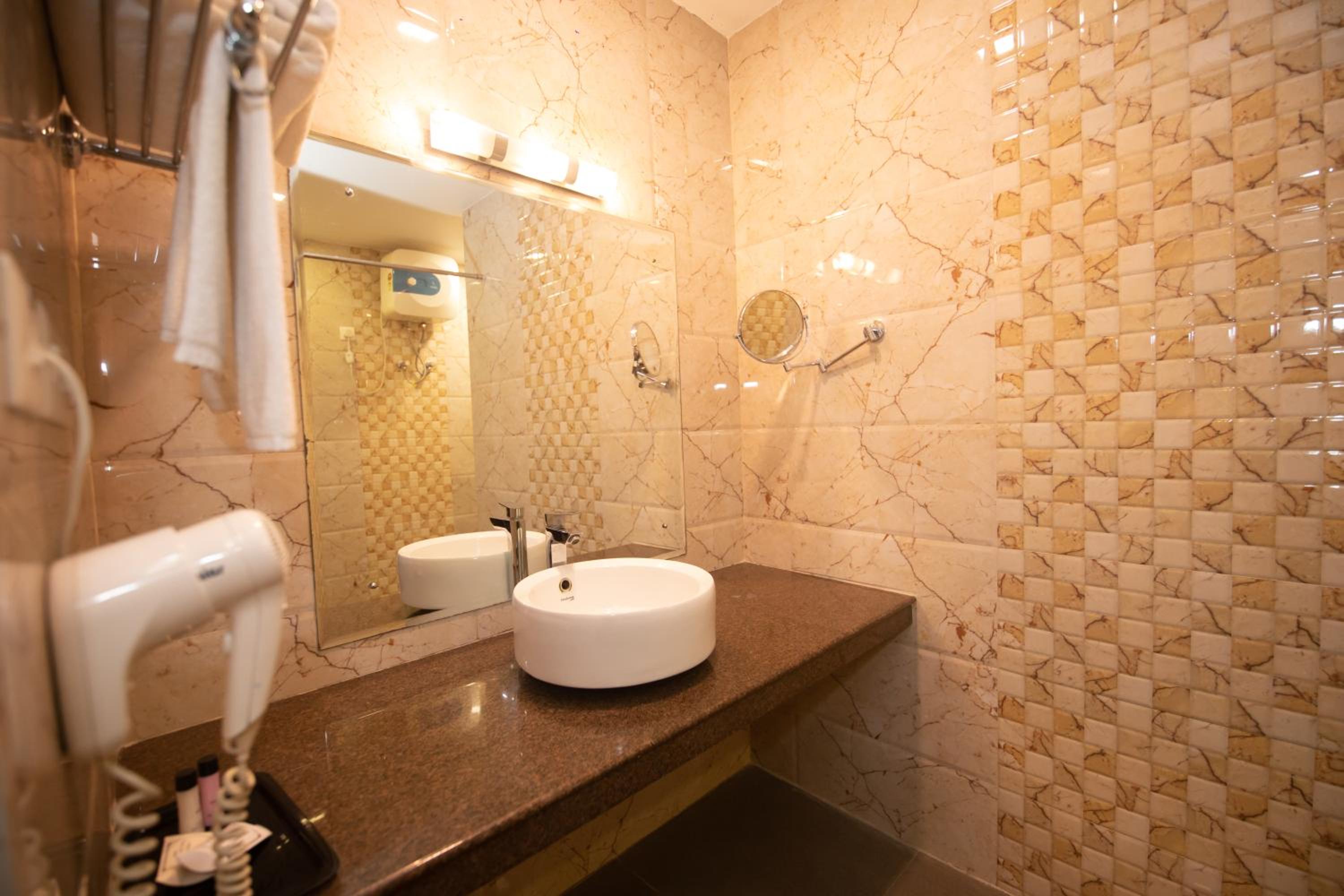 Super Deluxe Double Room - Photo 6