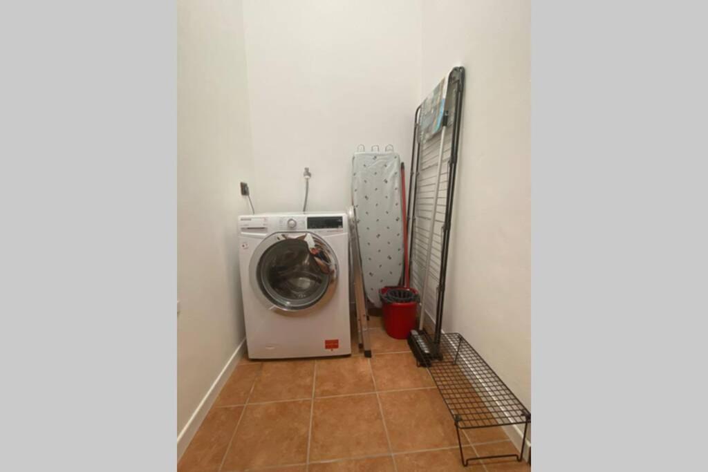 One-Bedroom Apartment - Photo 8