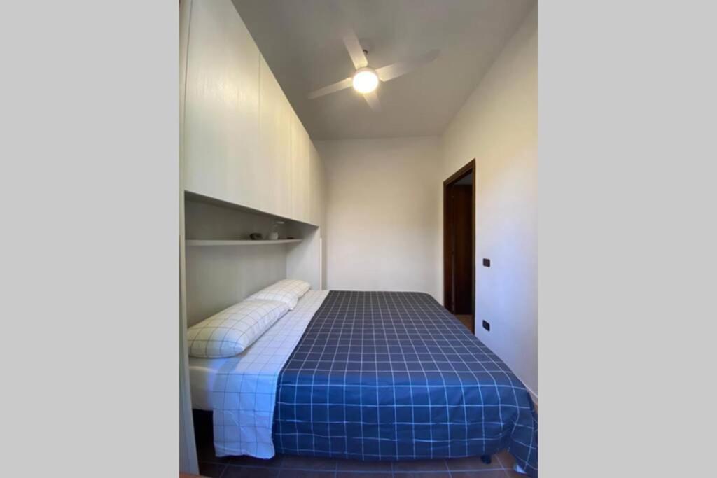 One-Bedroom Apartment - Photo 1
