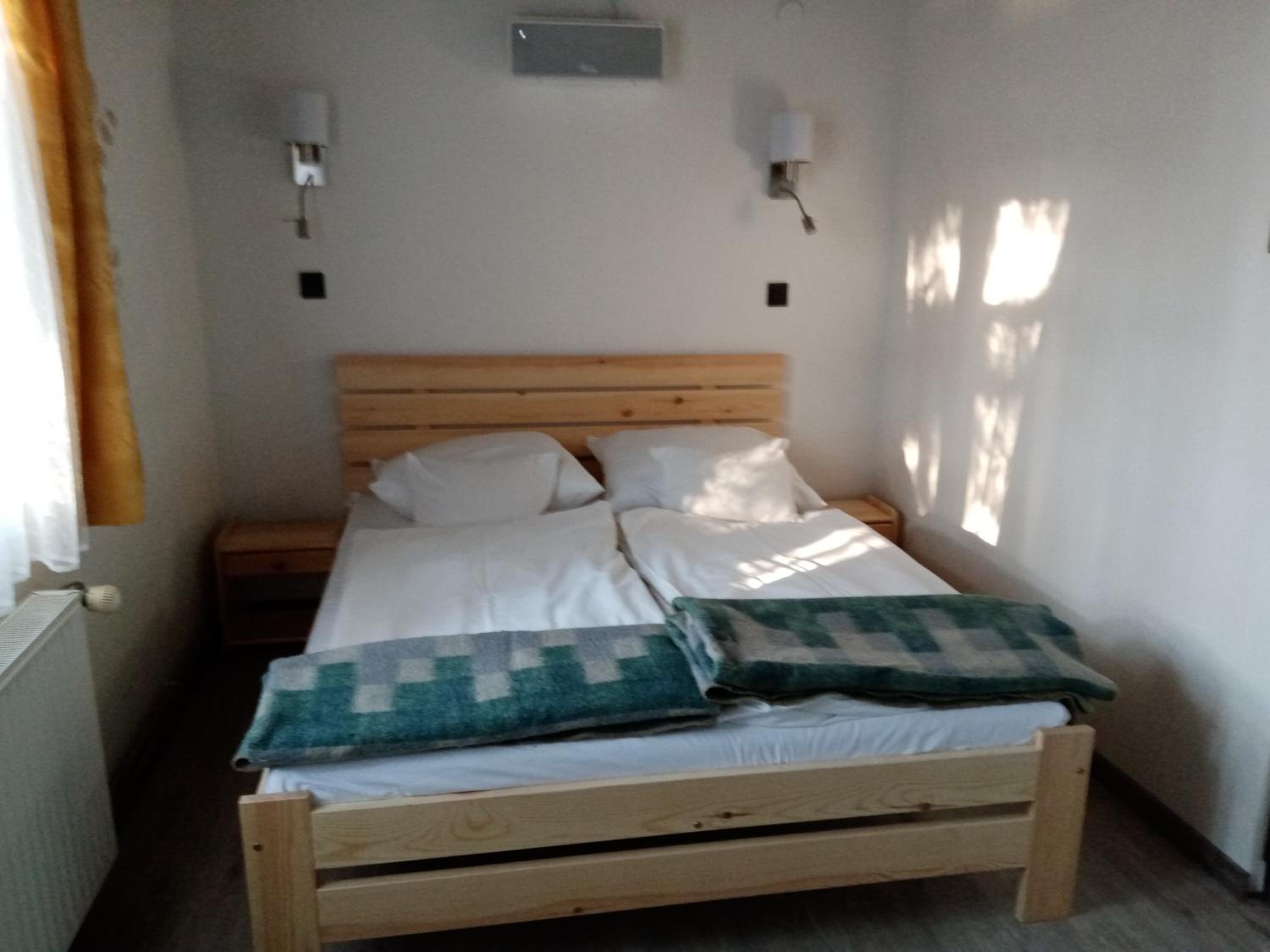 Standard Queen Room photo 1