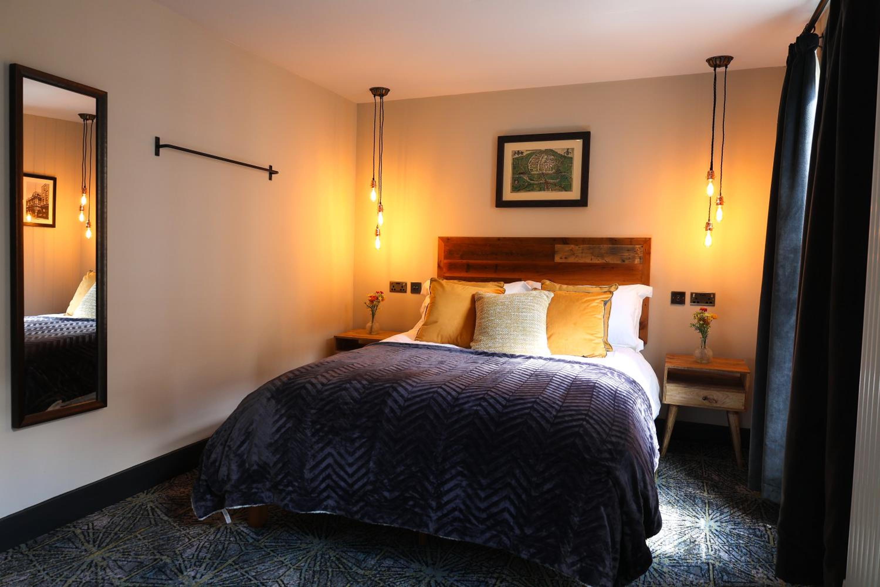 Standard King Room - Photo 3