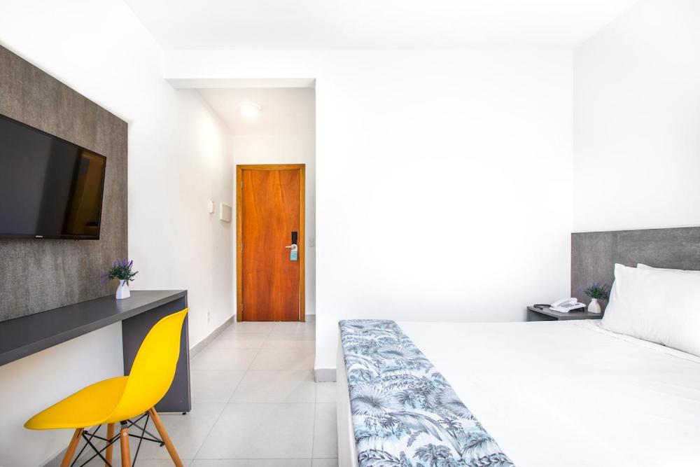 Double or Twin Room photo 3