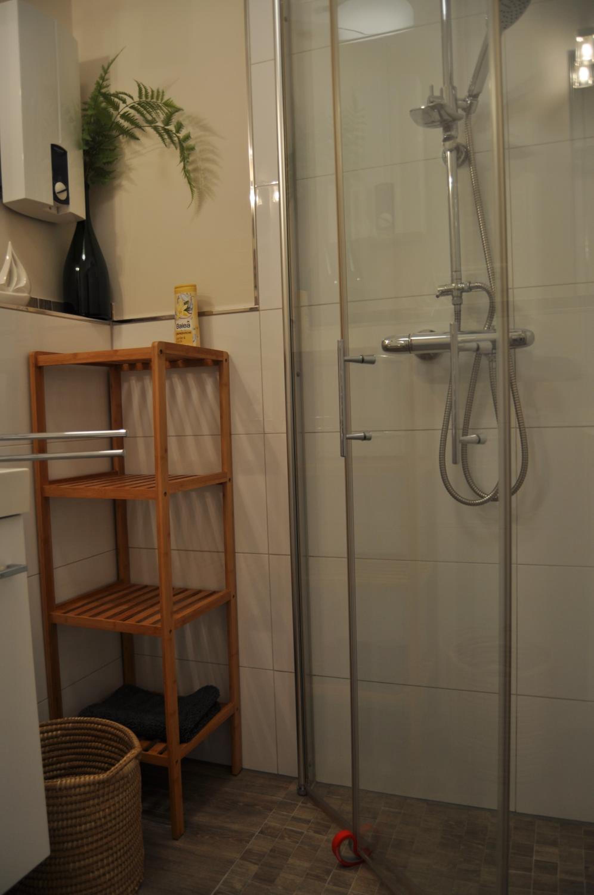 One-Bedroom Apartment - Photo 8