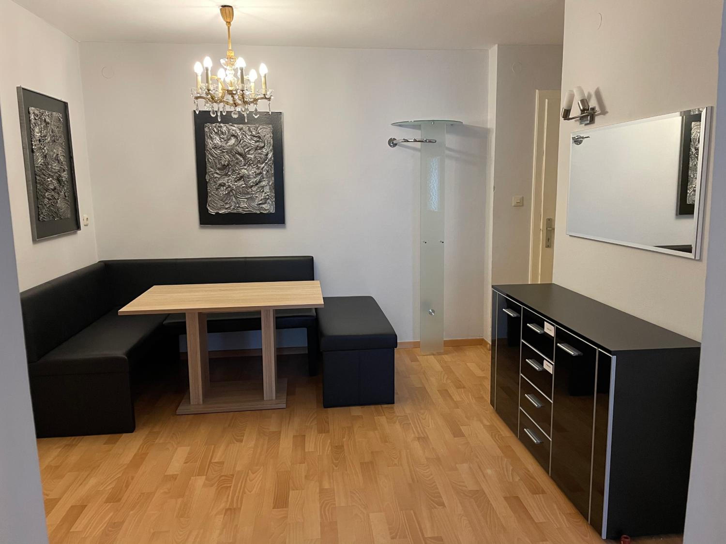 Two-Bedroom Apartment - Photo 9