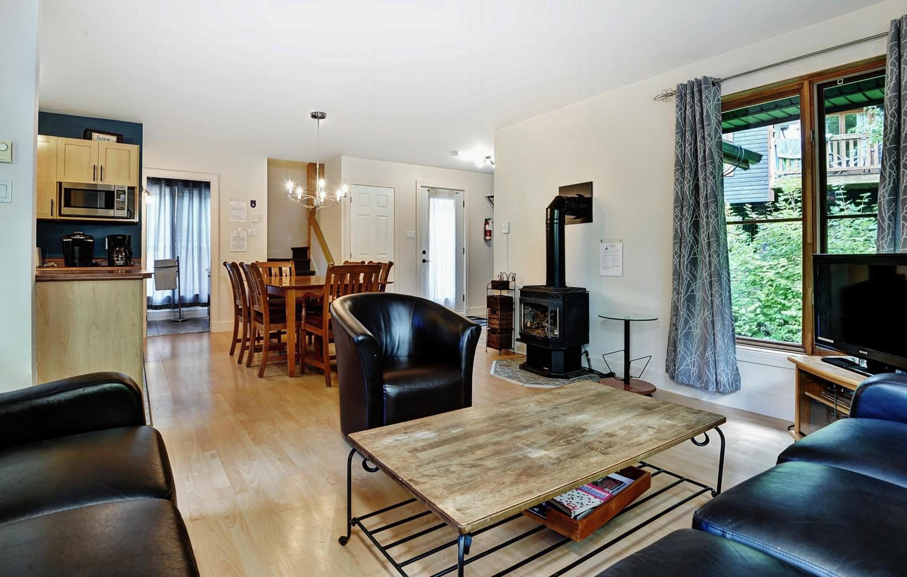 Three-Bedroom Chalet photo 1