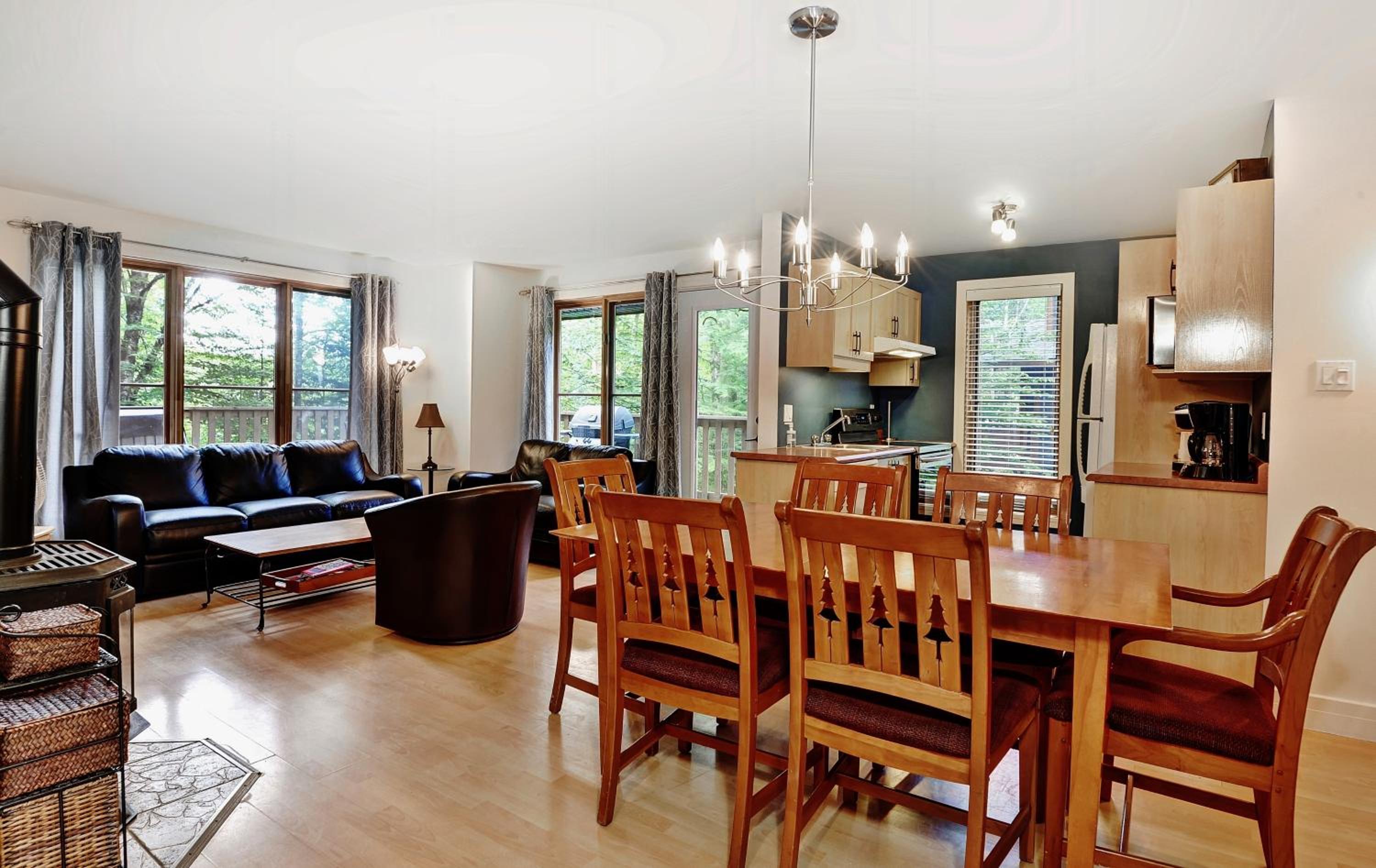 Three-Bedroom Chalet photo 2