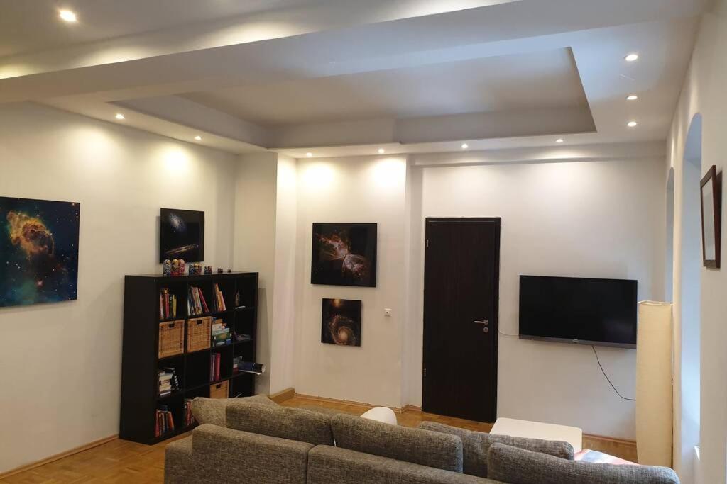 Apartment - Photo 11