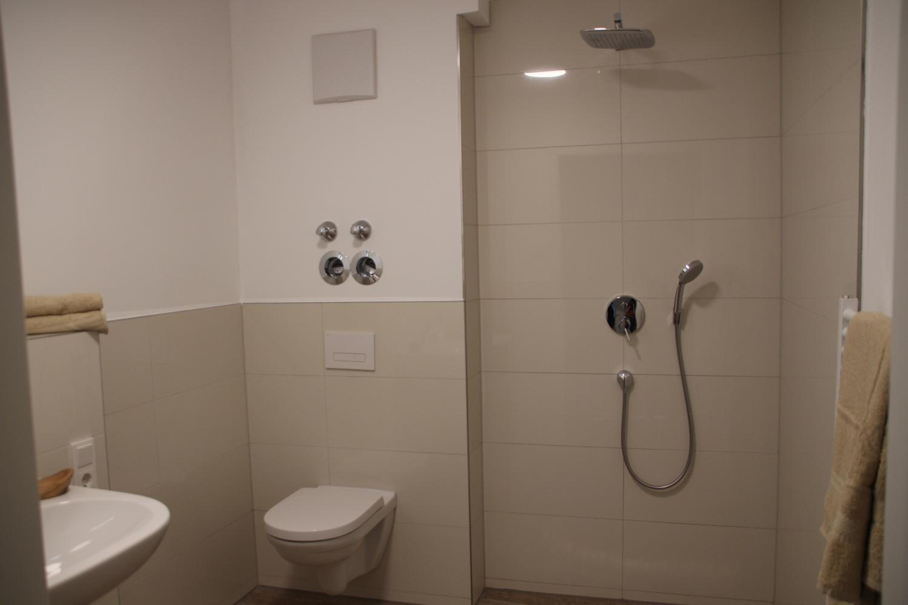 Apartment - Photo 4