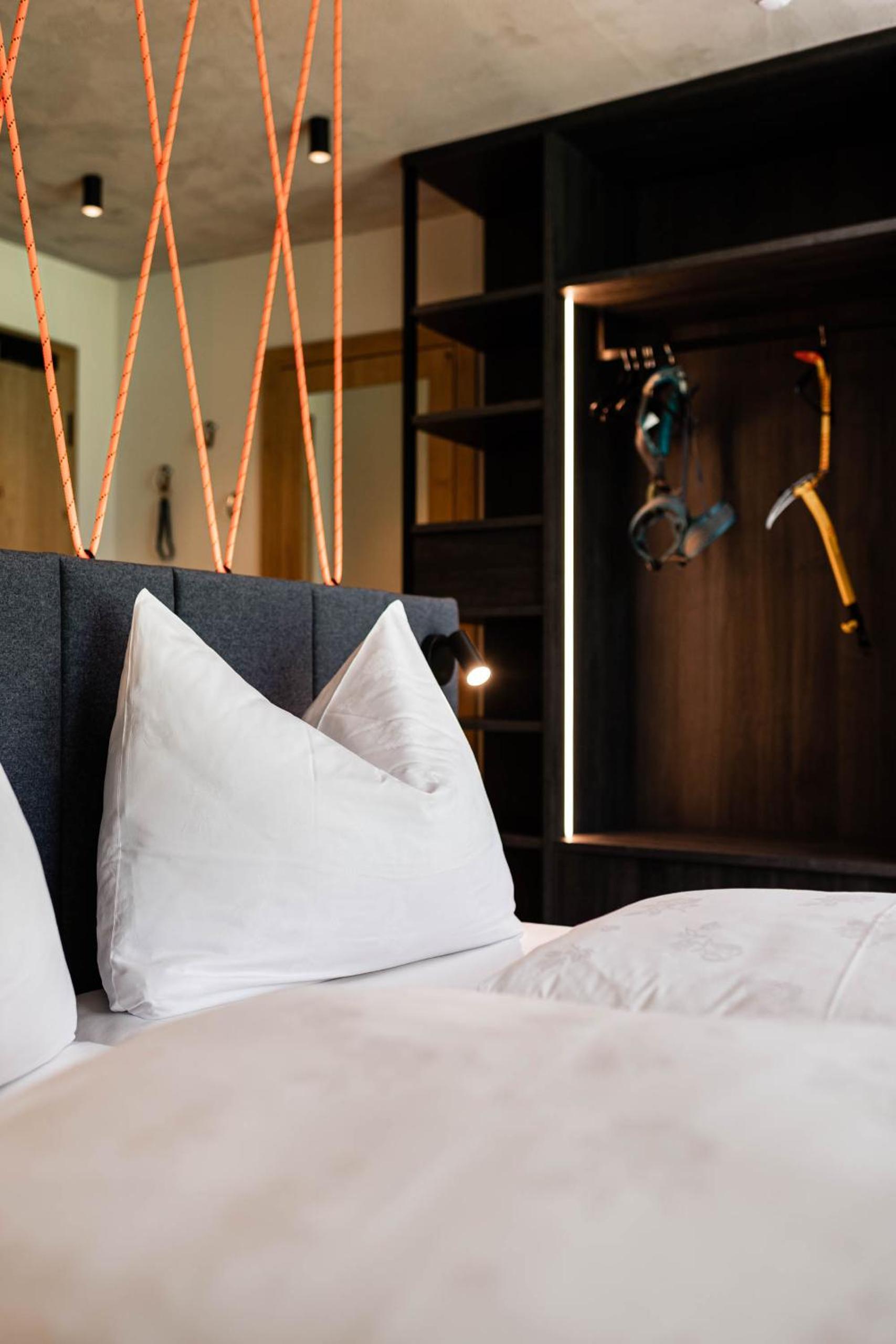 Double or Twin Room photo 3