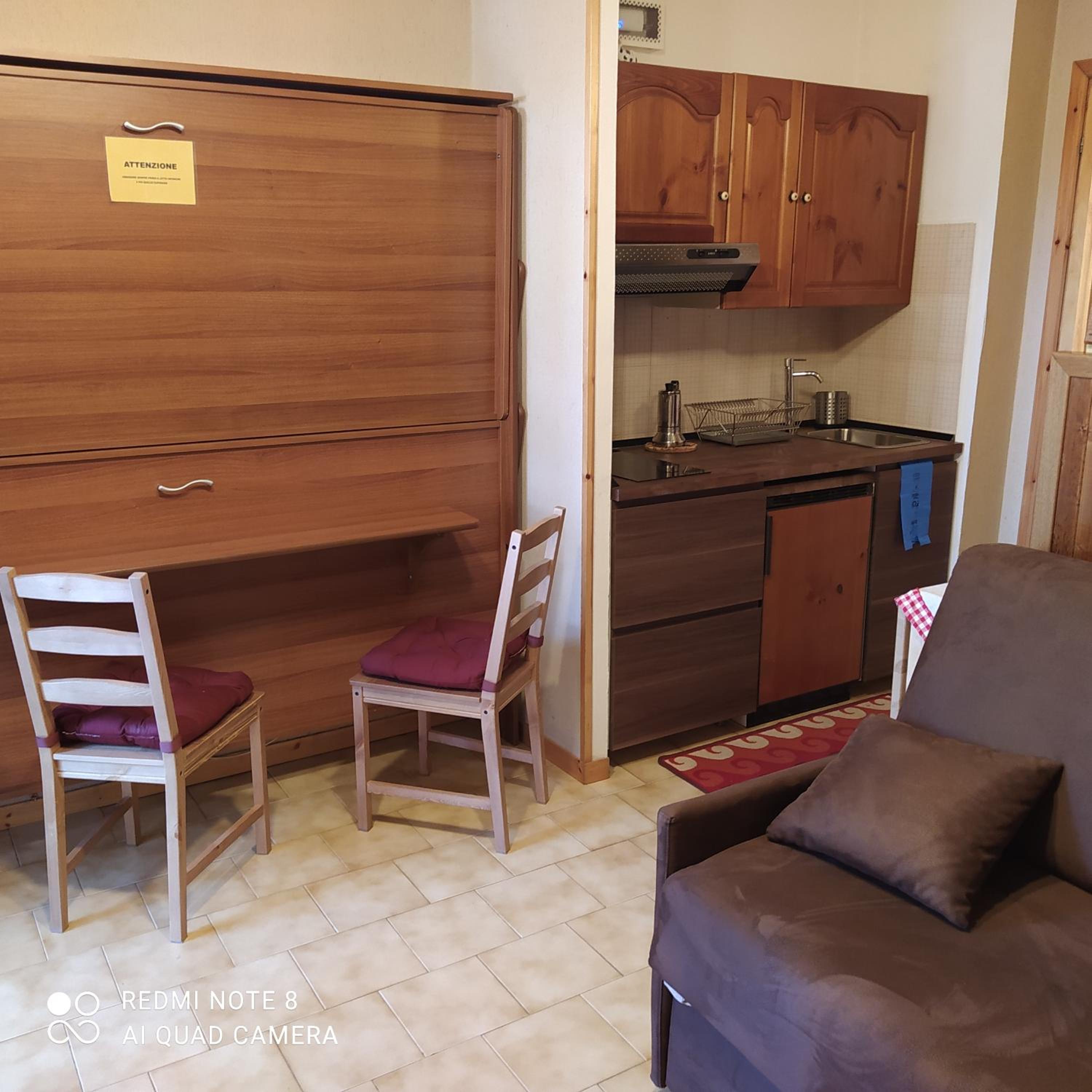 Studio Apartment photo 1