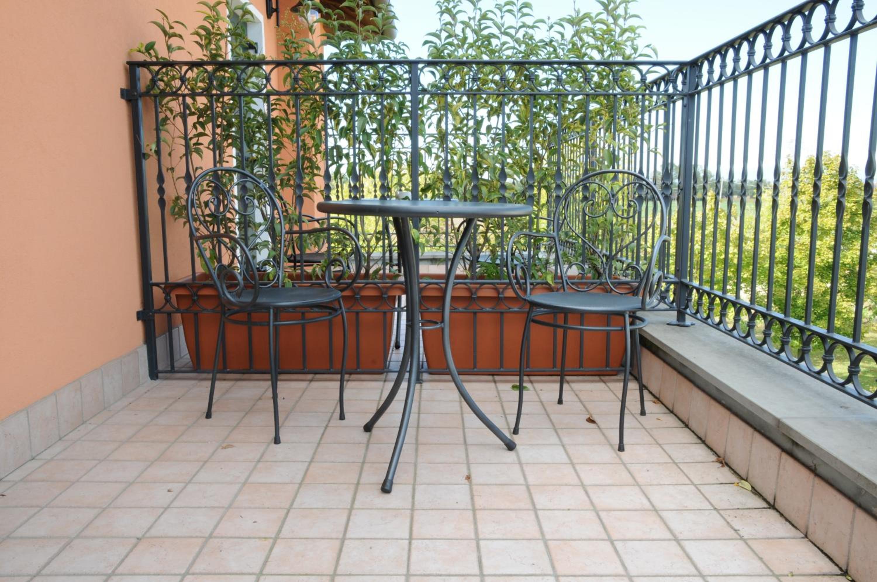 Apartment with Terrace photo 2