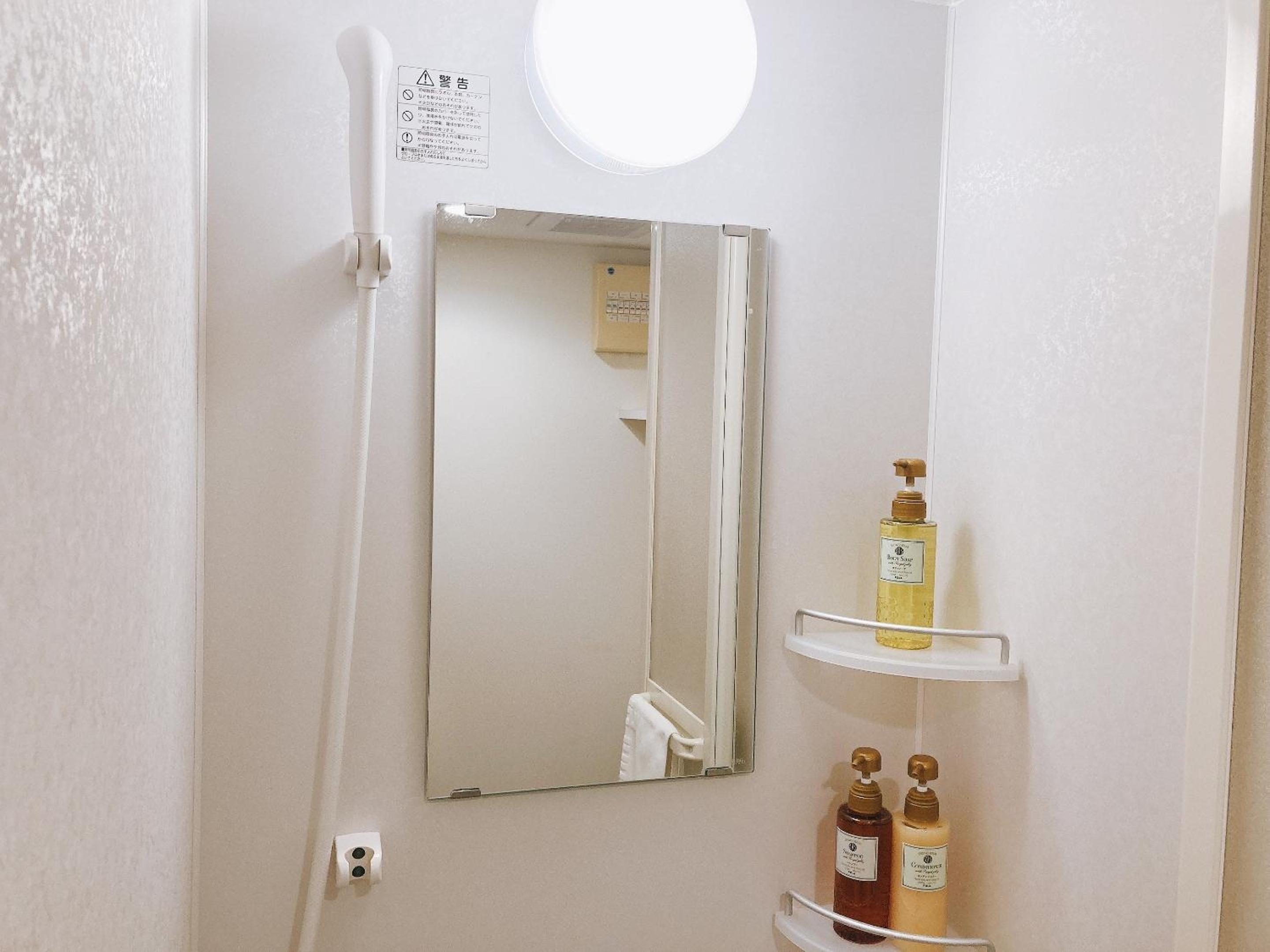 Twin Room - Non-Smoking - Photo 4