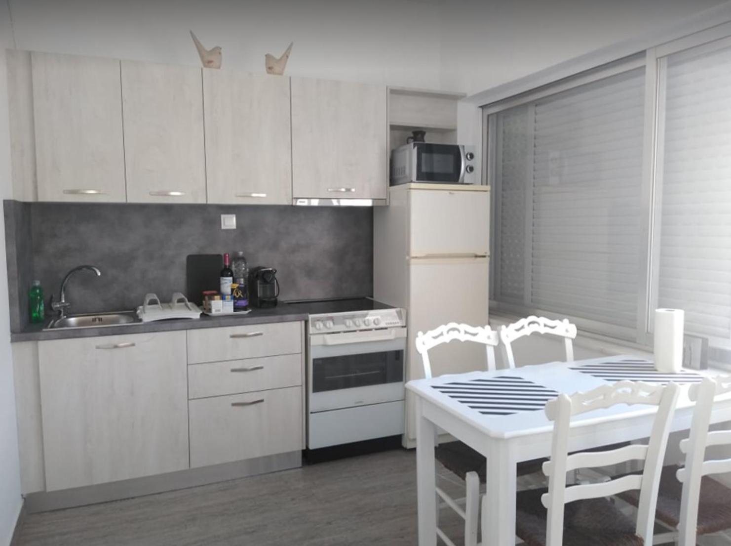 Apartment with Terrace photo 3