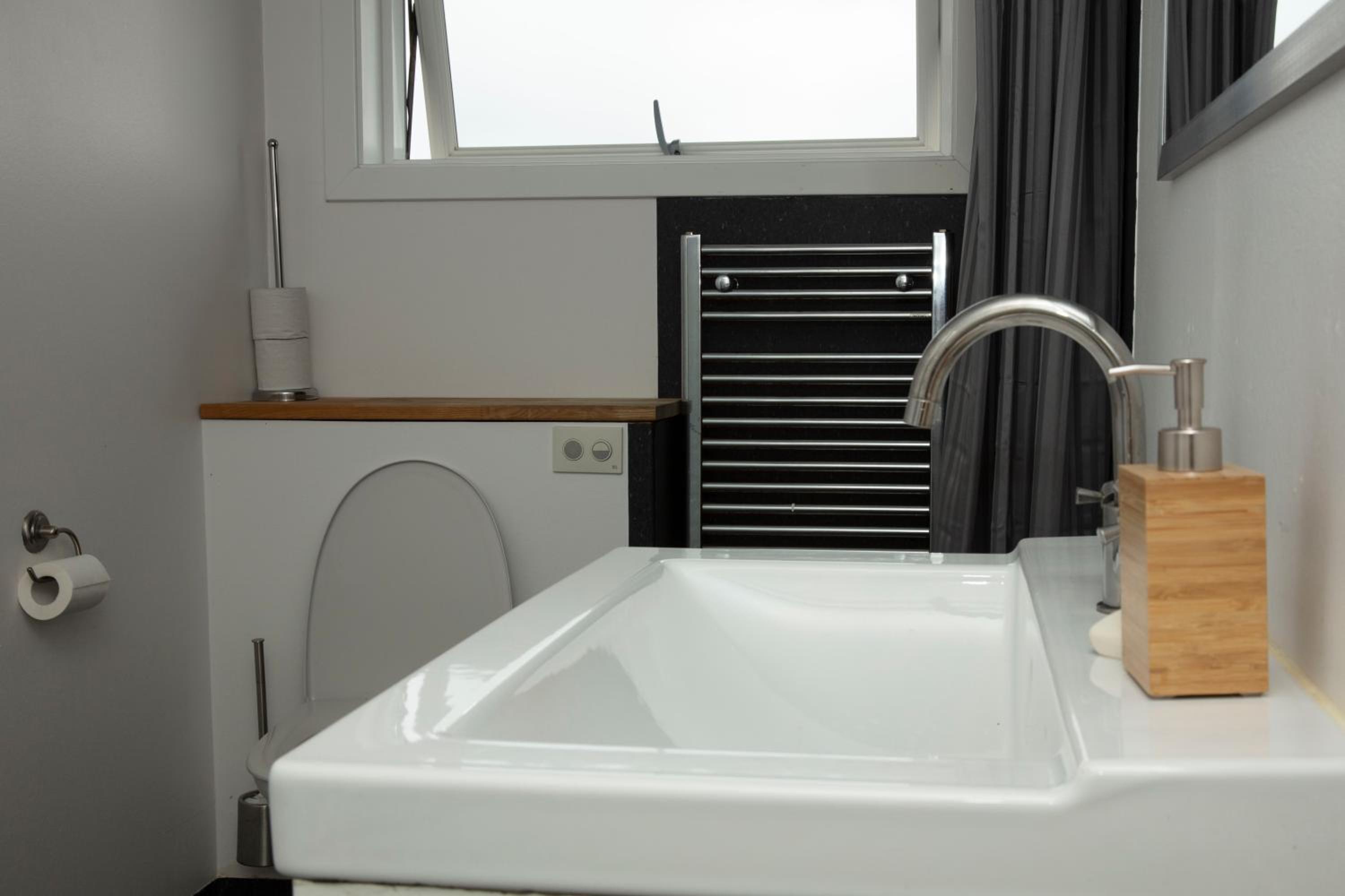 Apartment With Sea View photo 2