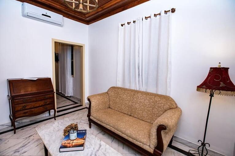 Deluxe Suite with Spa Bath