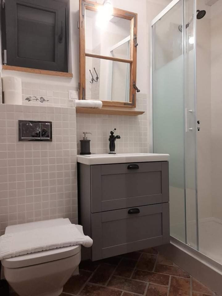 Two-Bedroom House photo 3