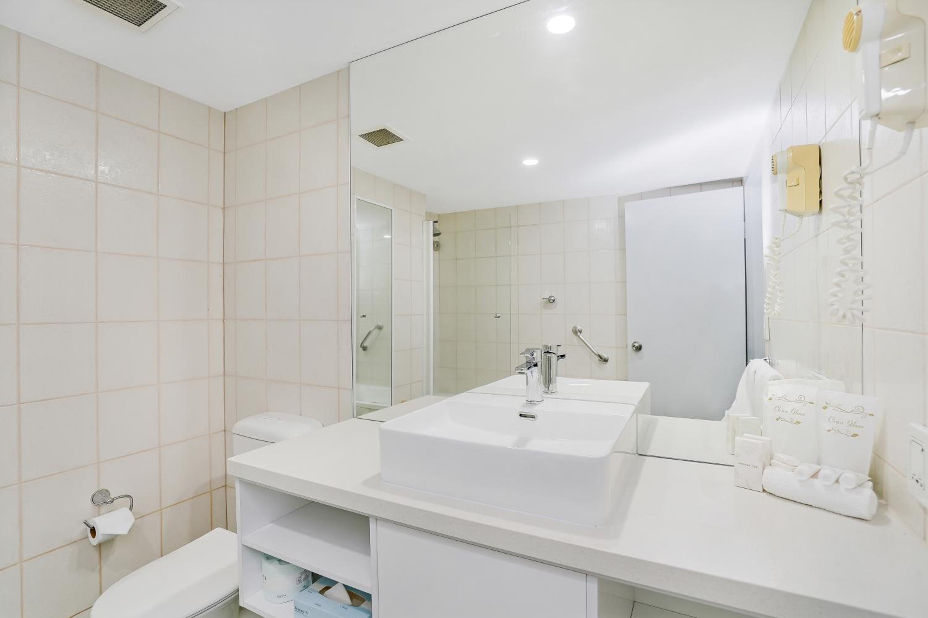 Executive King Room - Photo 2