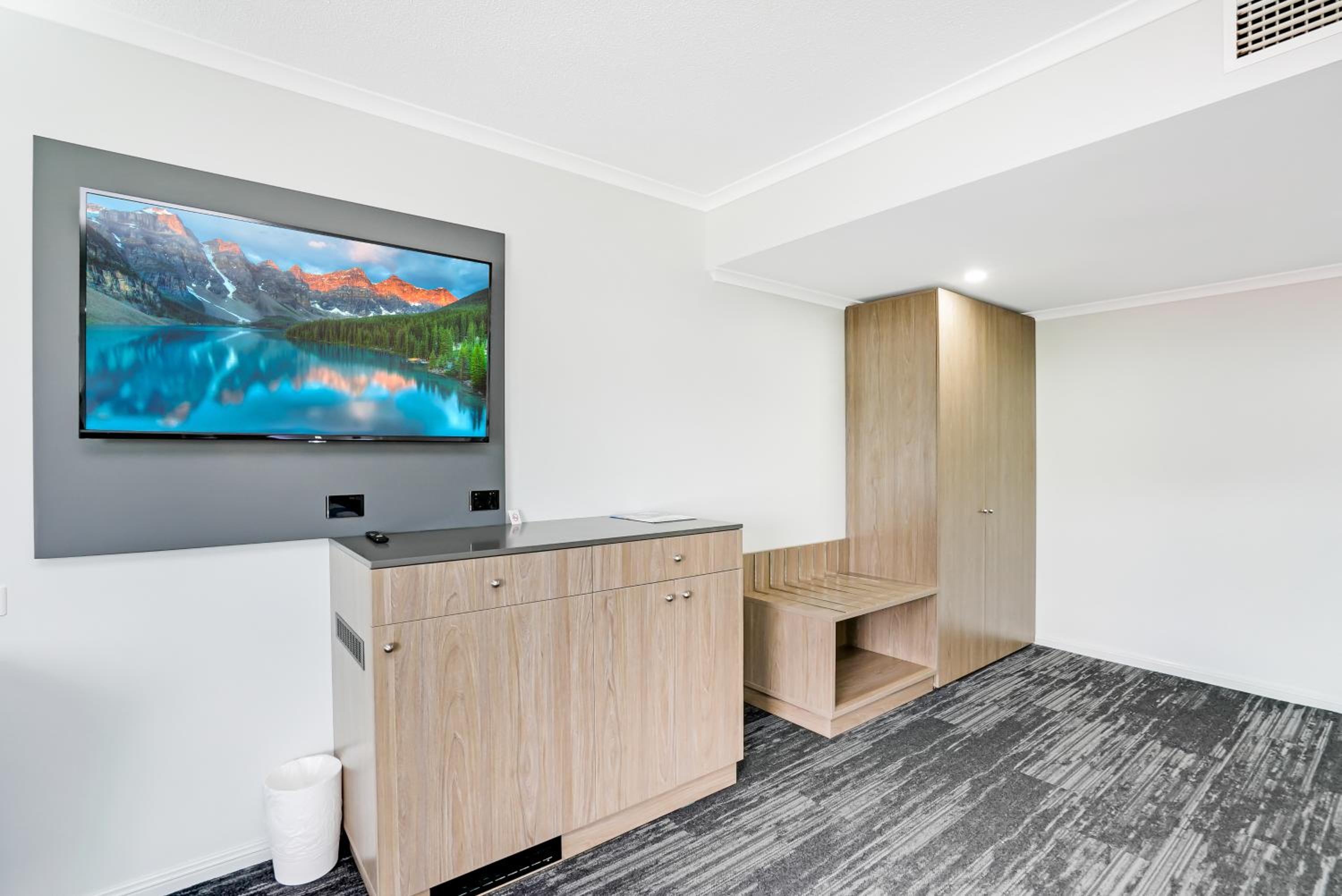 Executive King Room - Photo 4