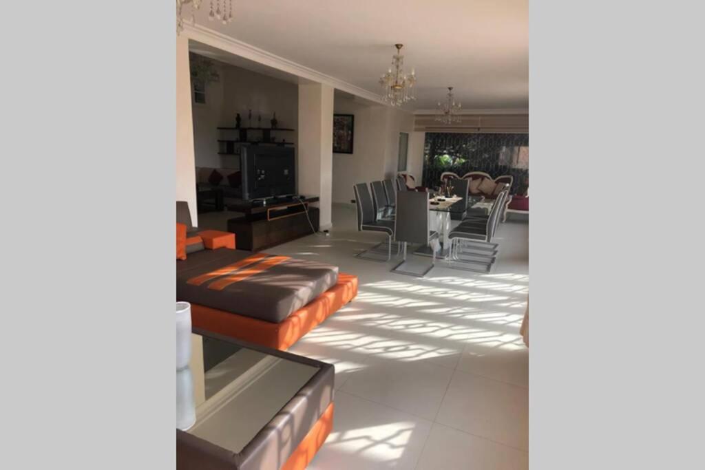 Villa photo 3