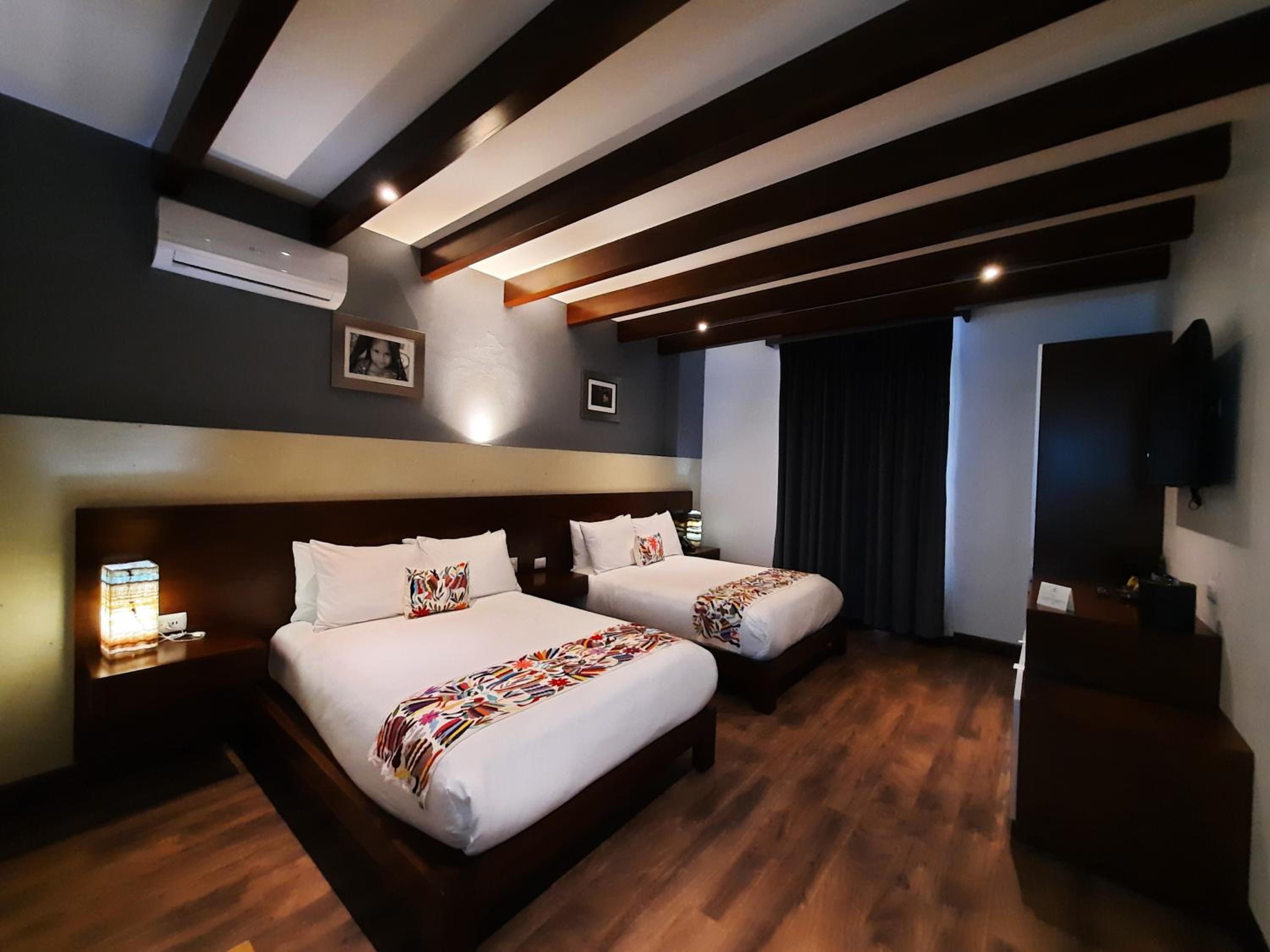 Double Room with Two Double Beds photo 1