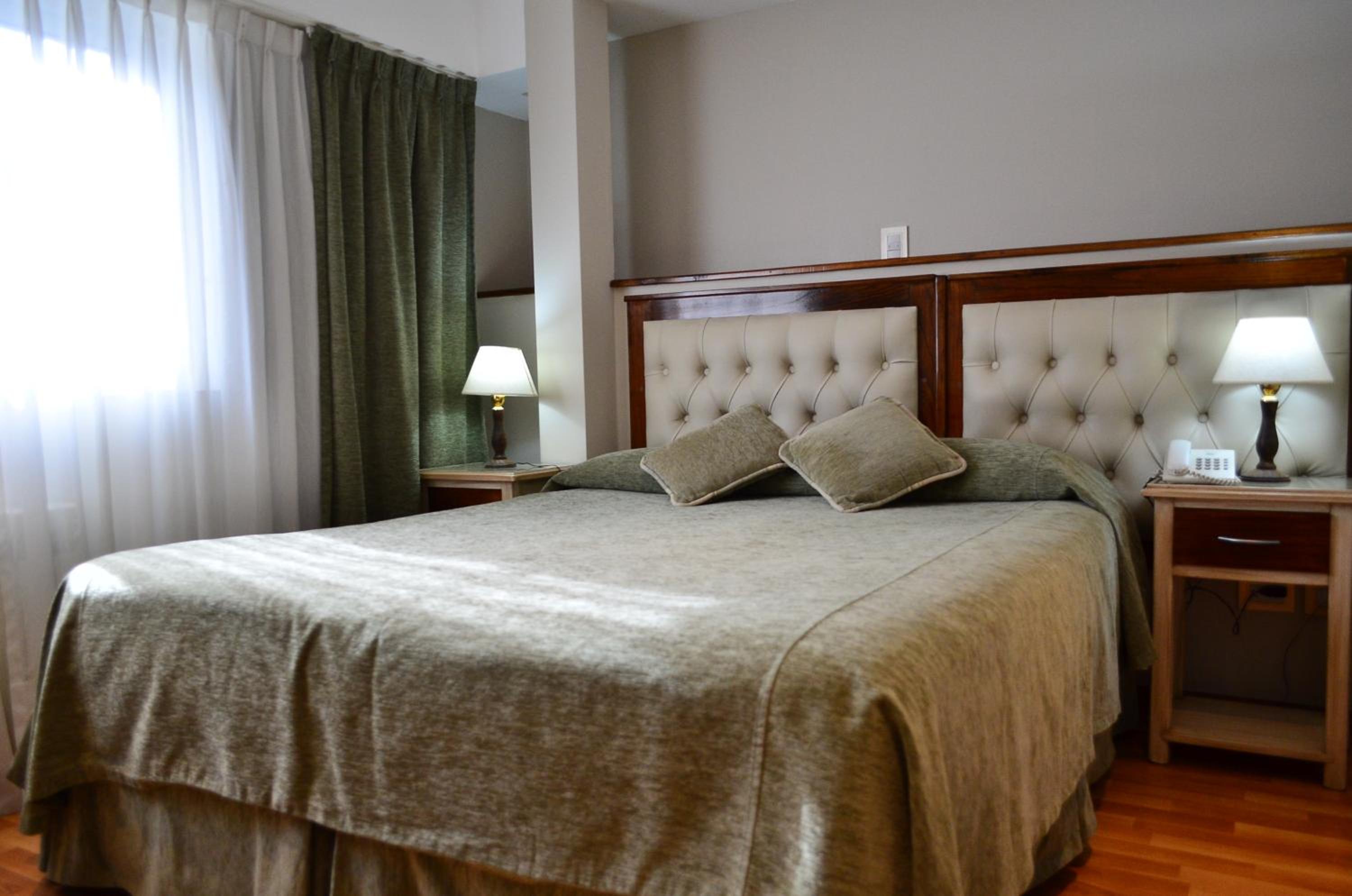 Double or Twin Room with Private Bathroom