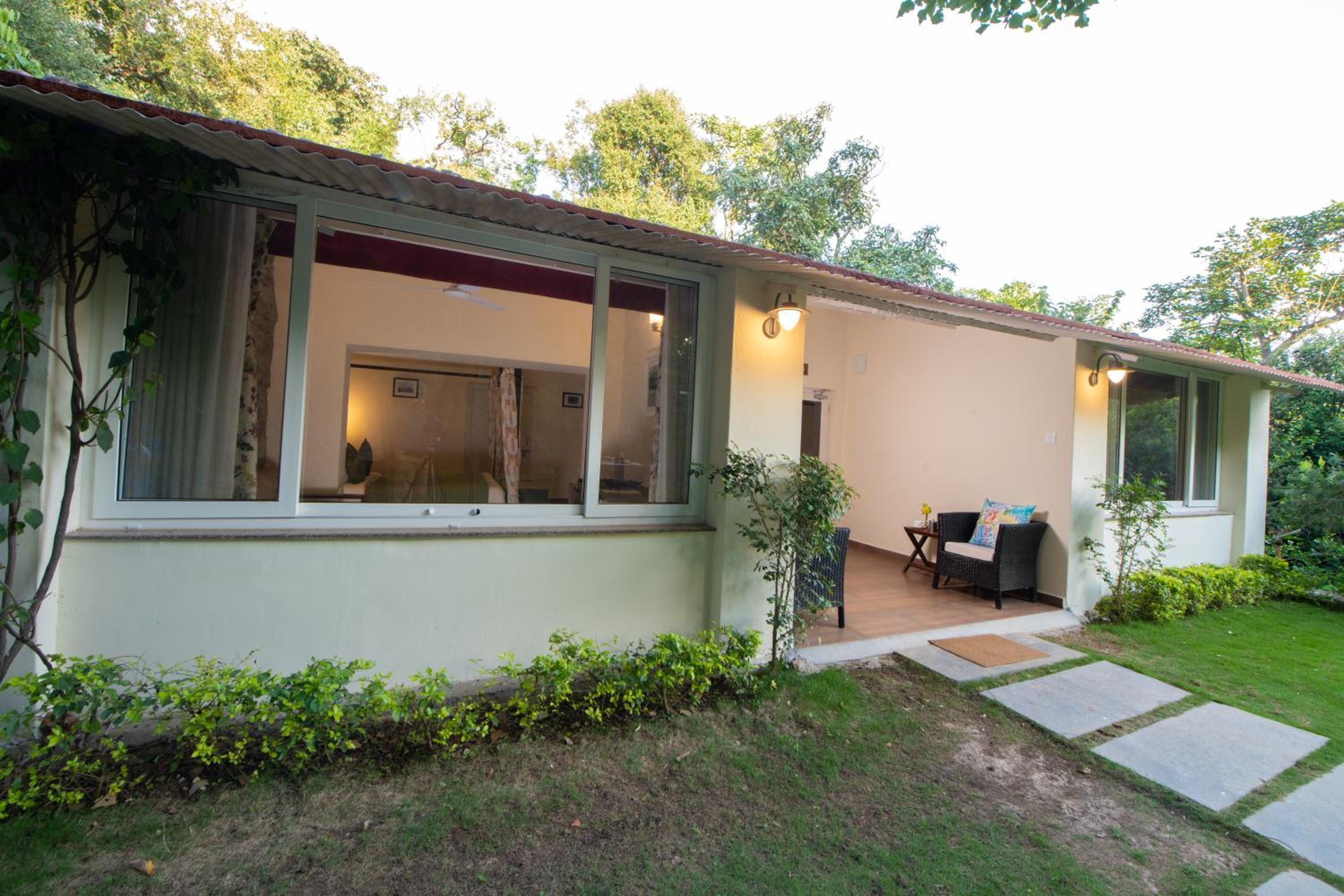 Cottage with Jungle View - Photo 9