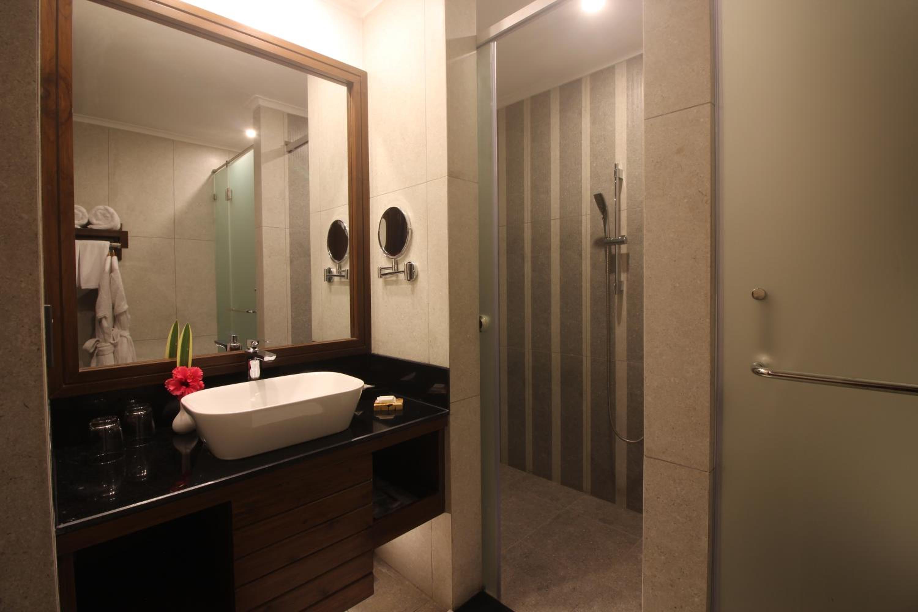 River Front Room with 10% discount on F&B - Photo 2