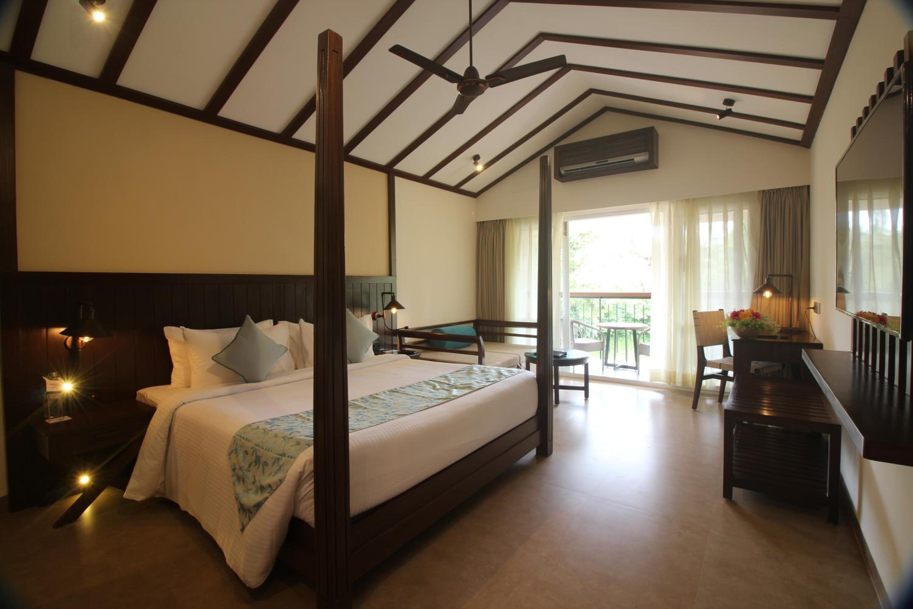 River Front Room with 10% discount on F&B - Photo 4