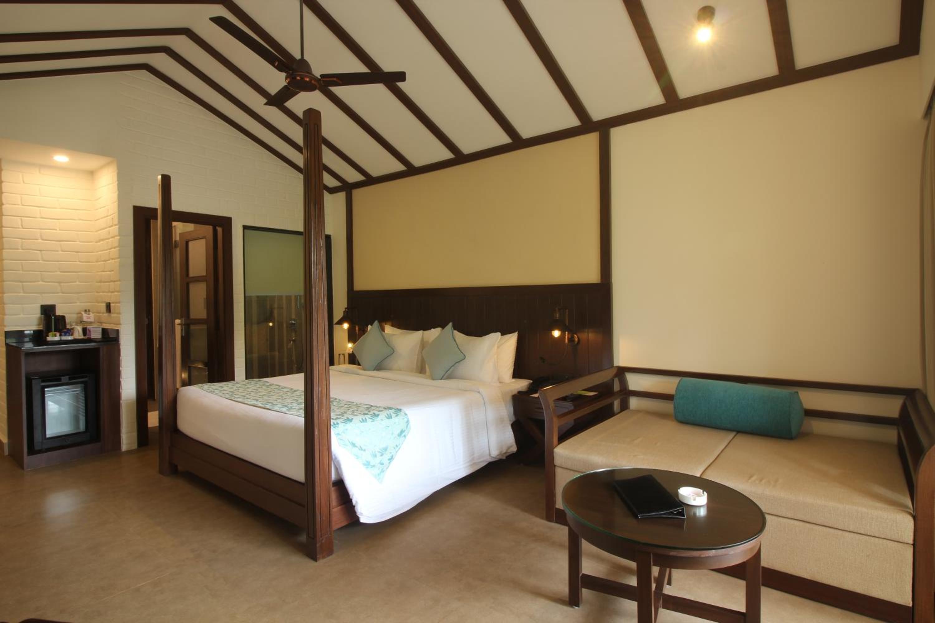 River Front Room with 10% discount on F&B - Photo 1