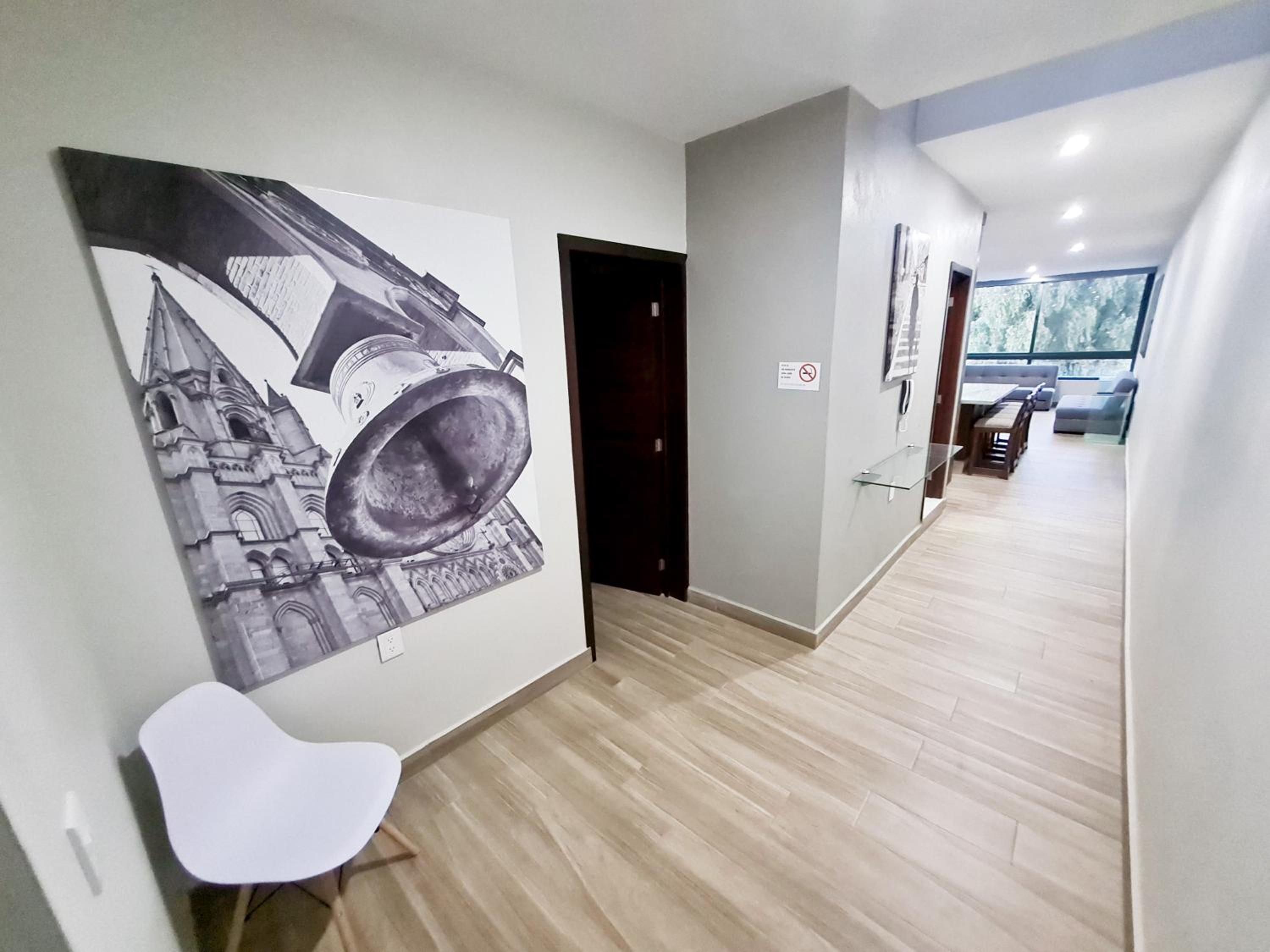 Deluxe Apartment