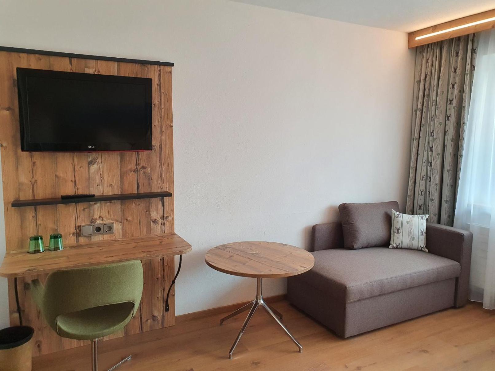 Superior Double Room - Photo 2