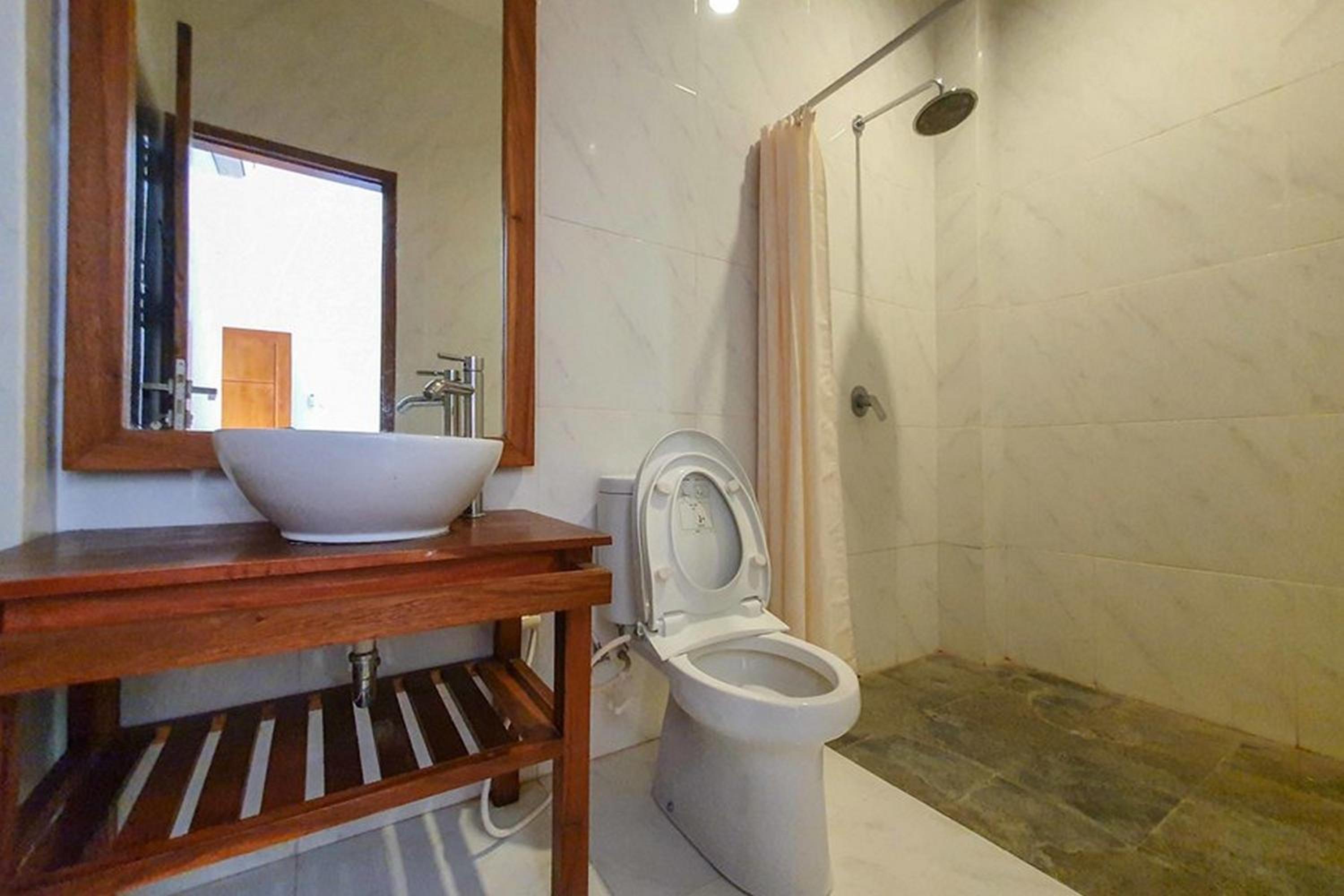 Deluxe Room - Photo 8