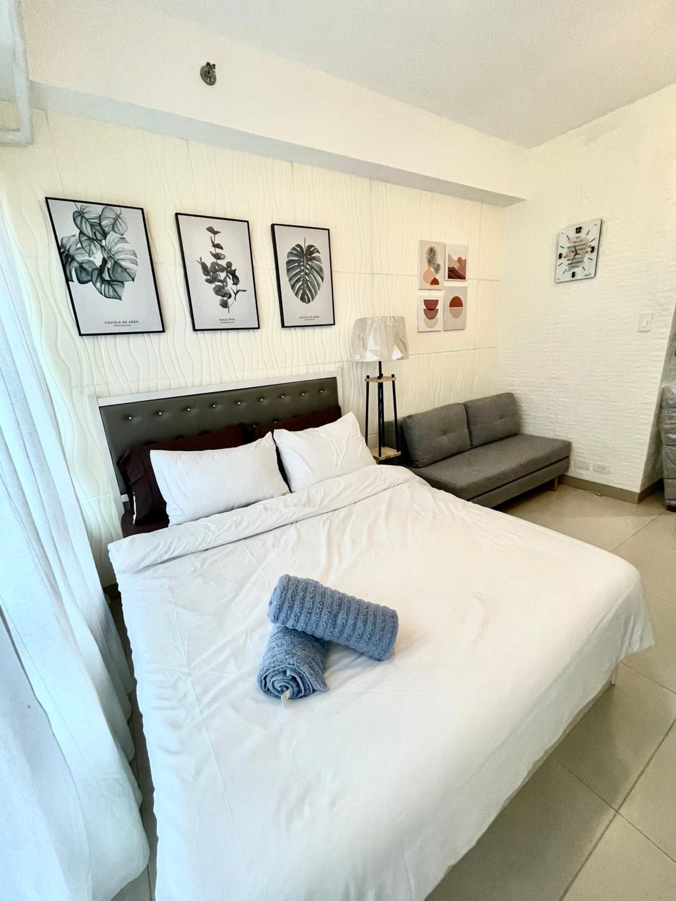 One-Bedroom Apartment - Photo 3